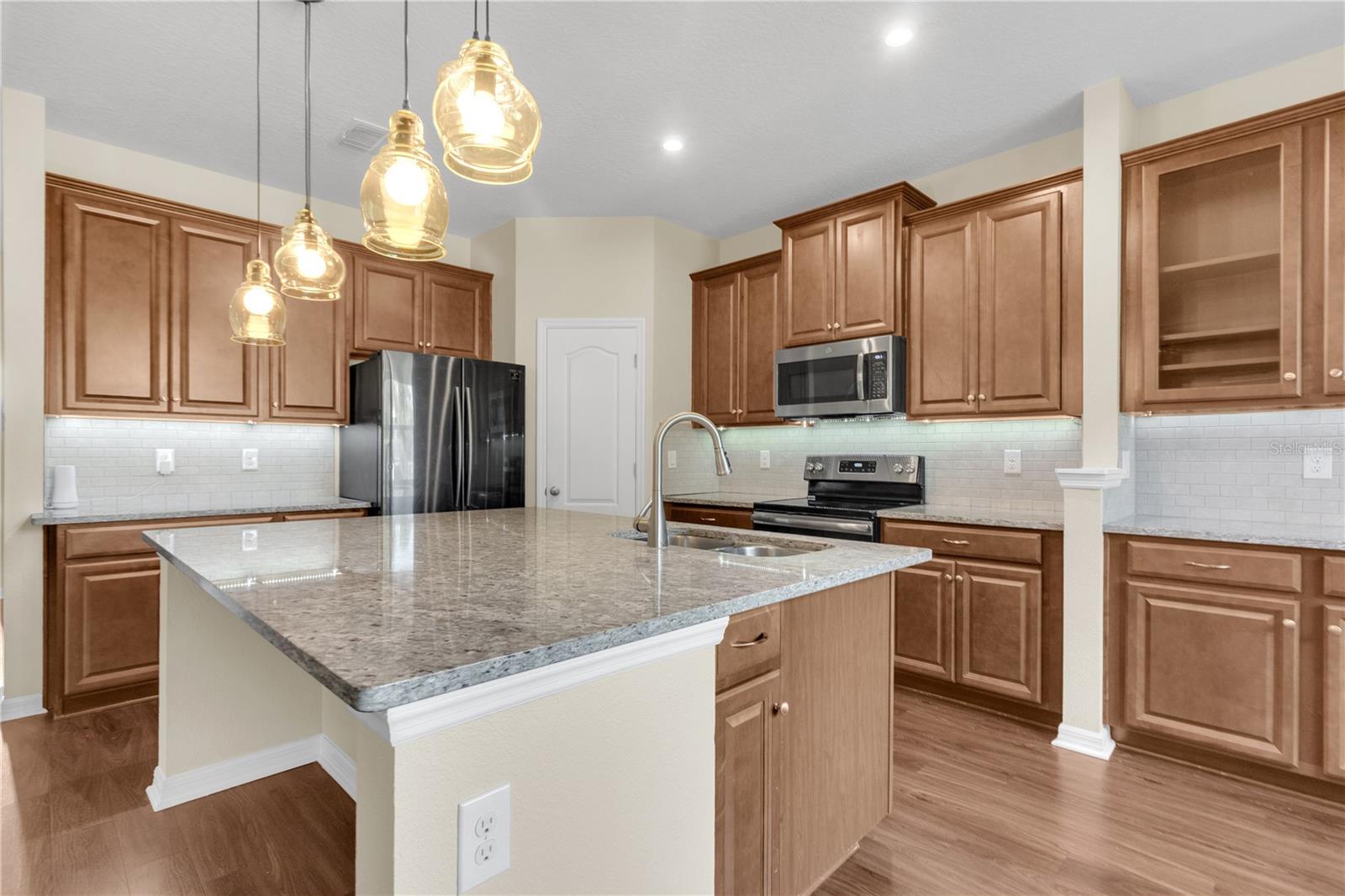 17104 Goldcrest Loop Property Photo 19
