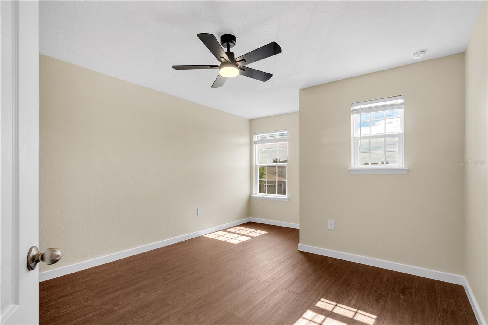 17104 Goldcrest Loop Property Photo 28
