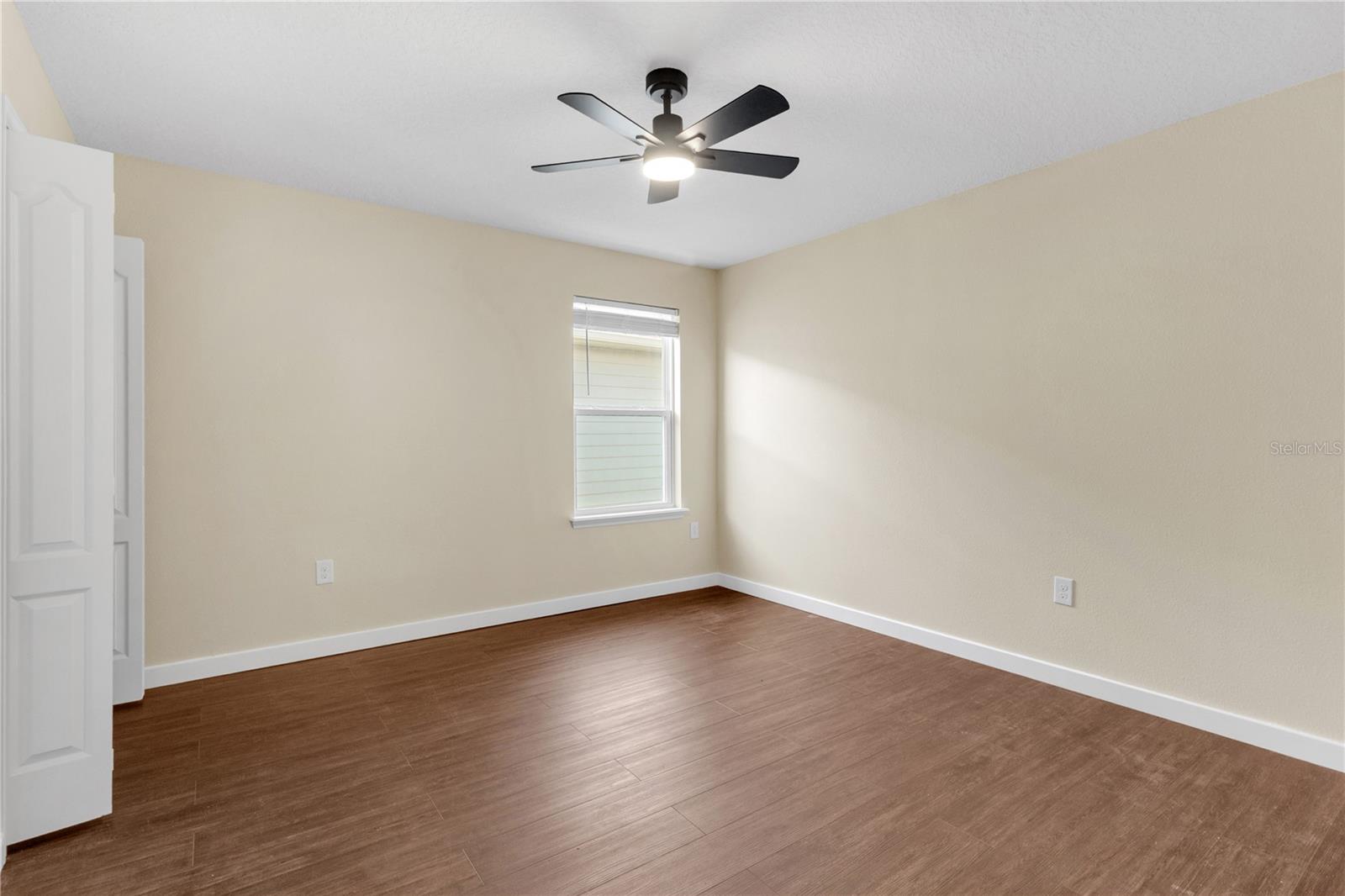 17104 Goldcrest Loop Property Photo 33