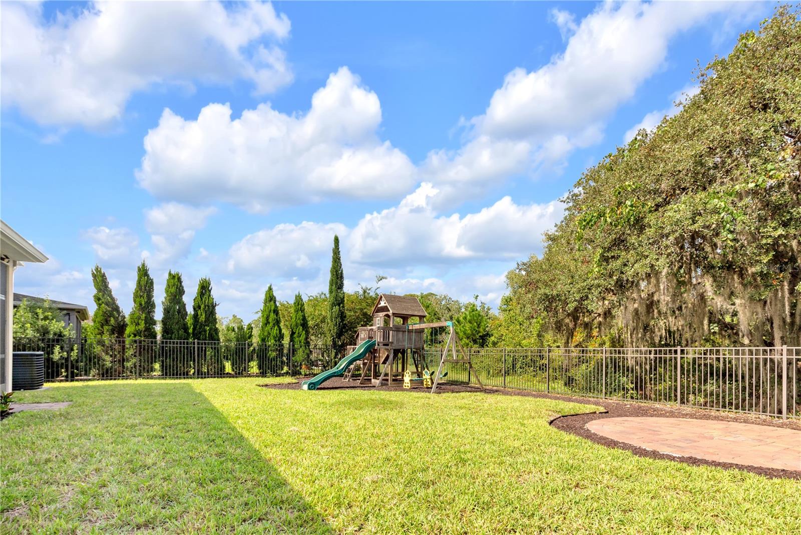 17104 Goldcrest Loop Property Photo 48