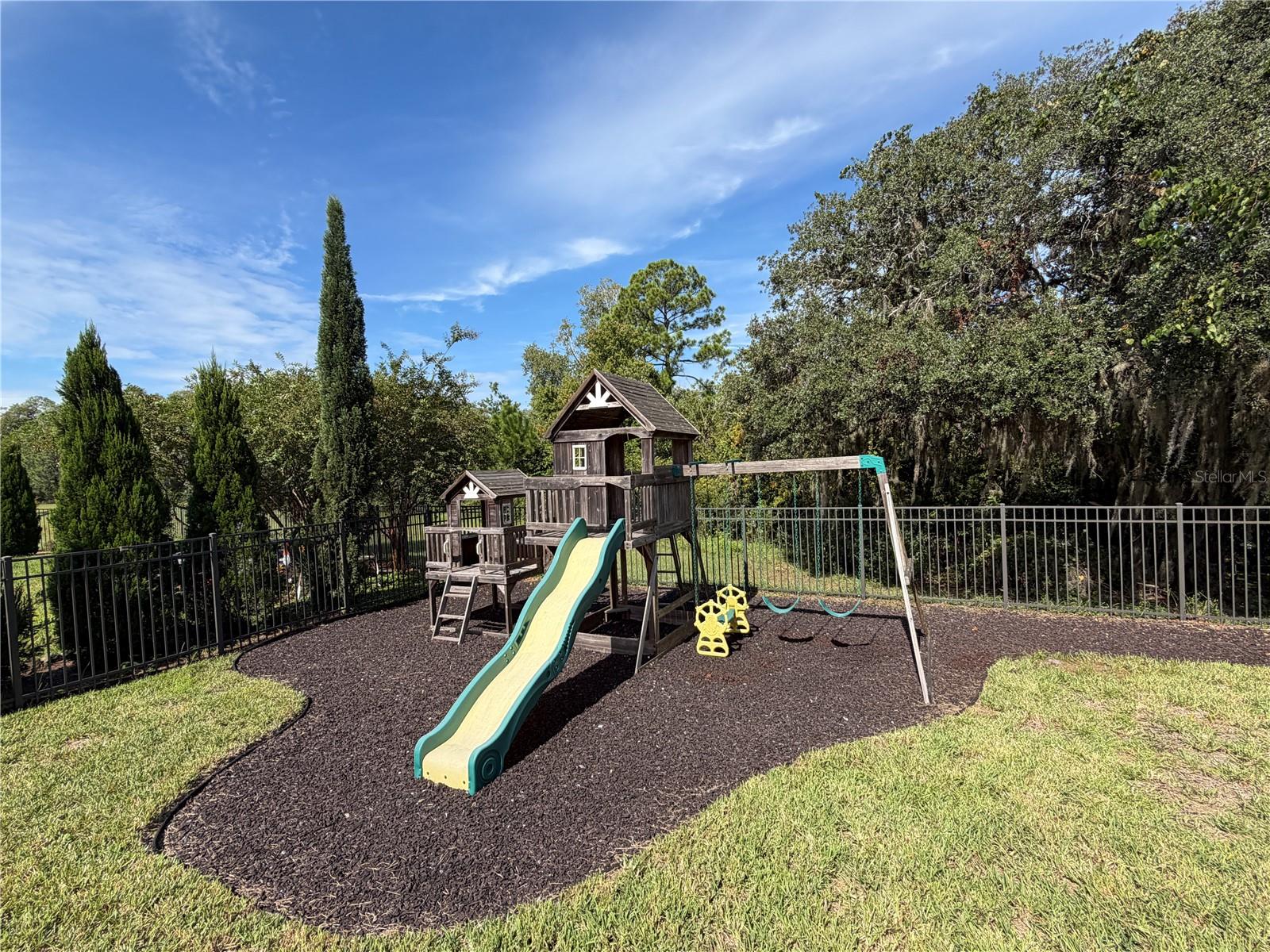 17104 Goldcrest Loop Property Photo 51
