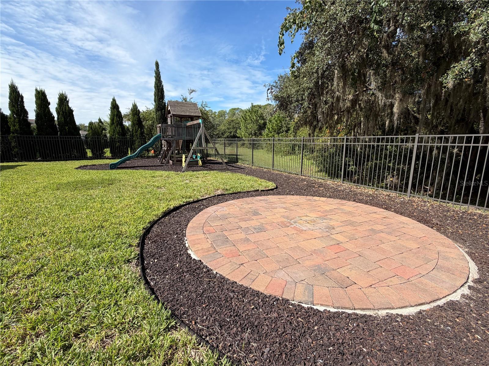 17104 Goldcrest Loop Property Photo 52