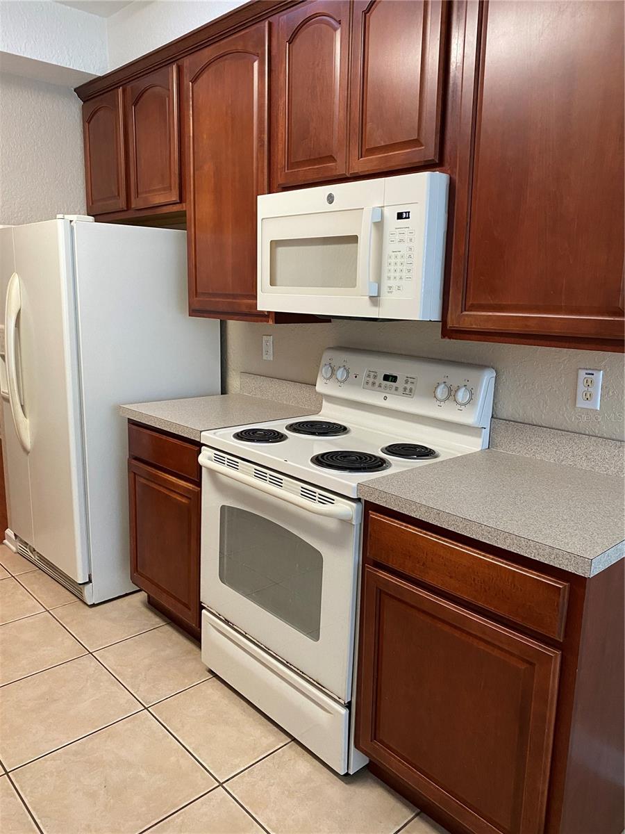 5018 Maxon Ter Property Photo 4