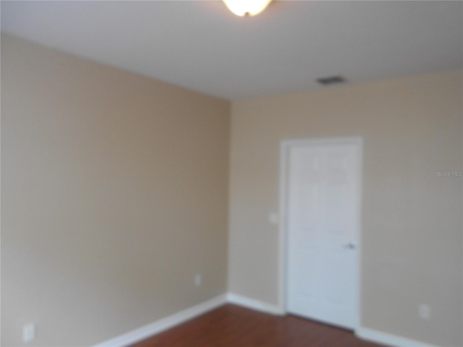 5018 Maxon Ter Property Photo 9