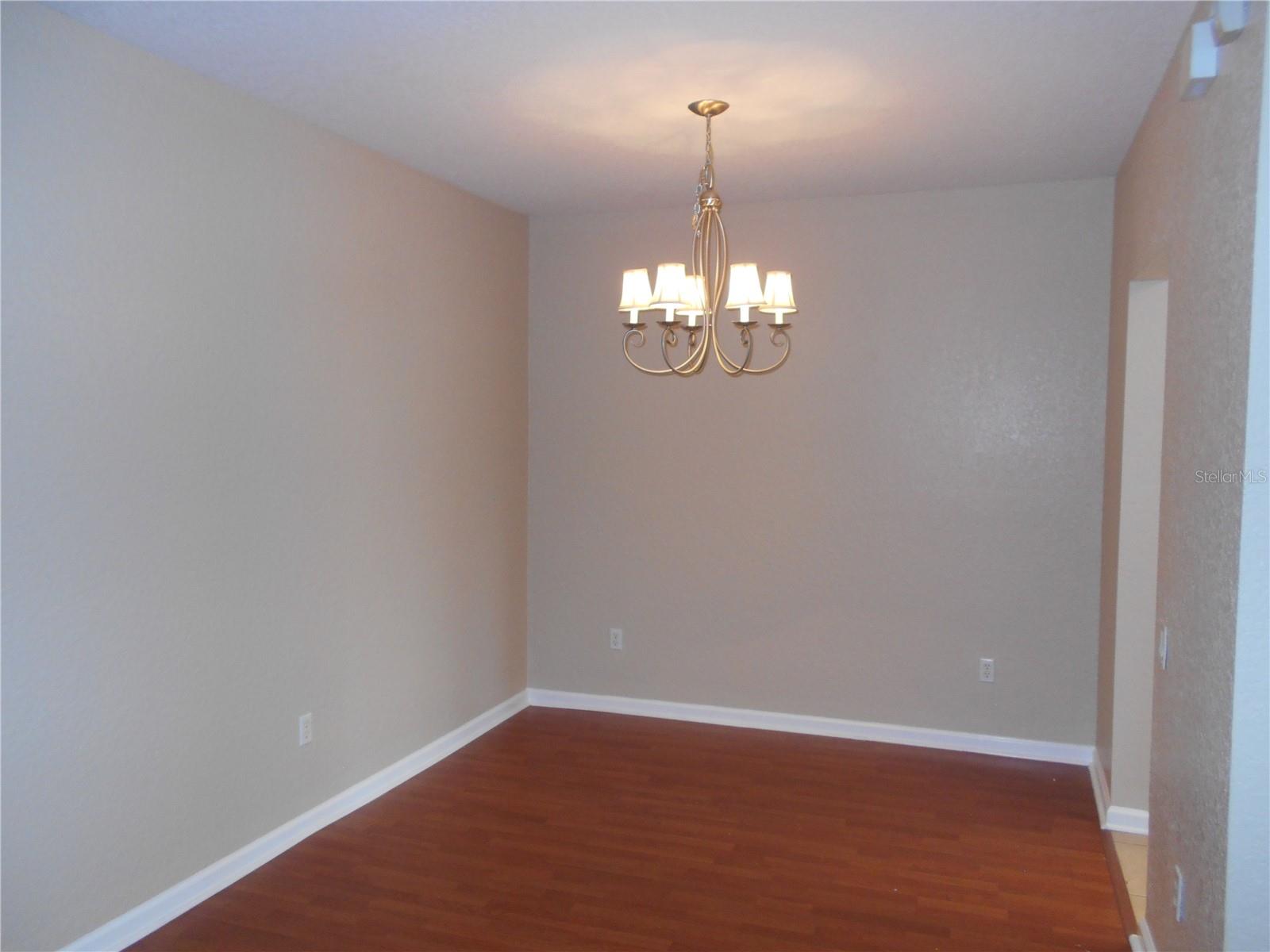 5018 Maxon Ter Property Photo 10