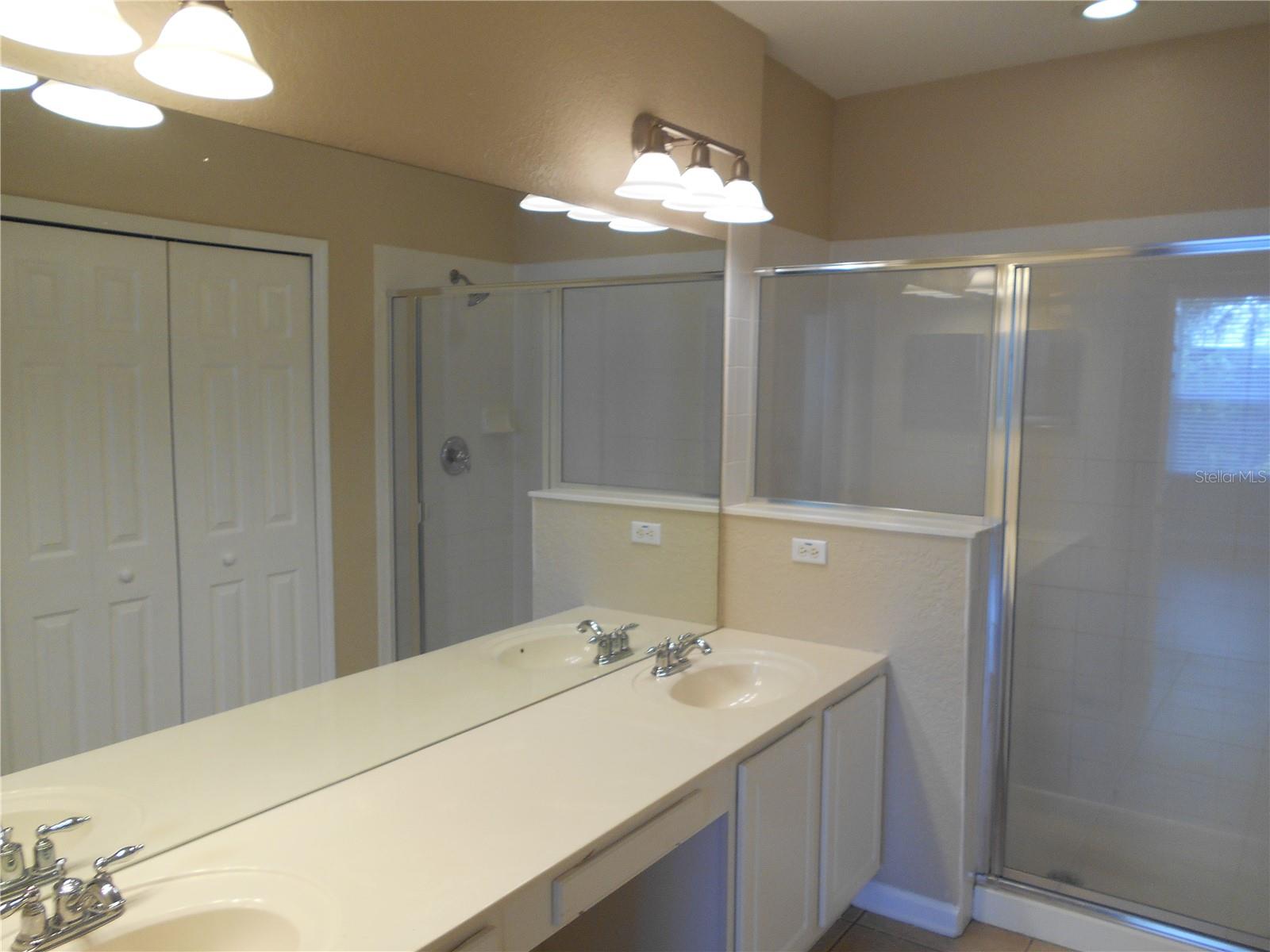 5018 Maxon Ter Property Photo 11