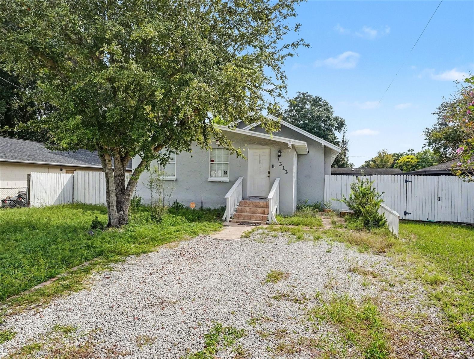 313 Lucile Way Property Photo 1
