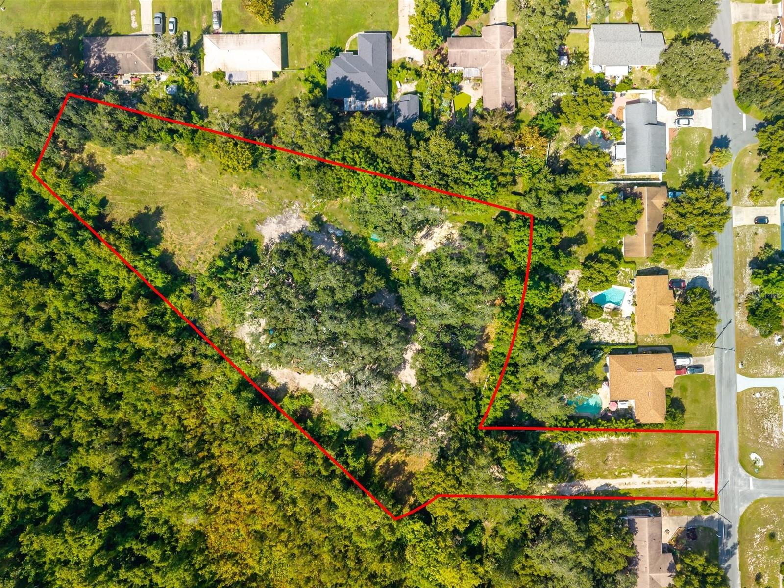696 N Sunset Dr Property Photo 15