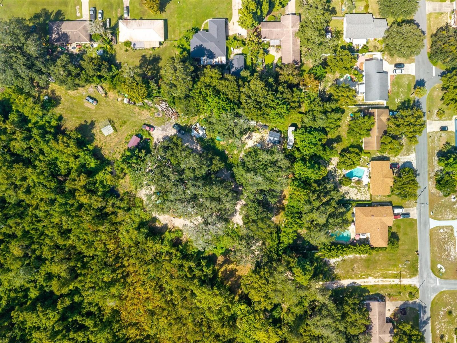 696 N Sunset Dr Property Photo 19