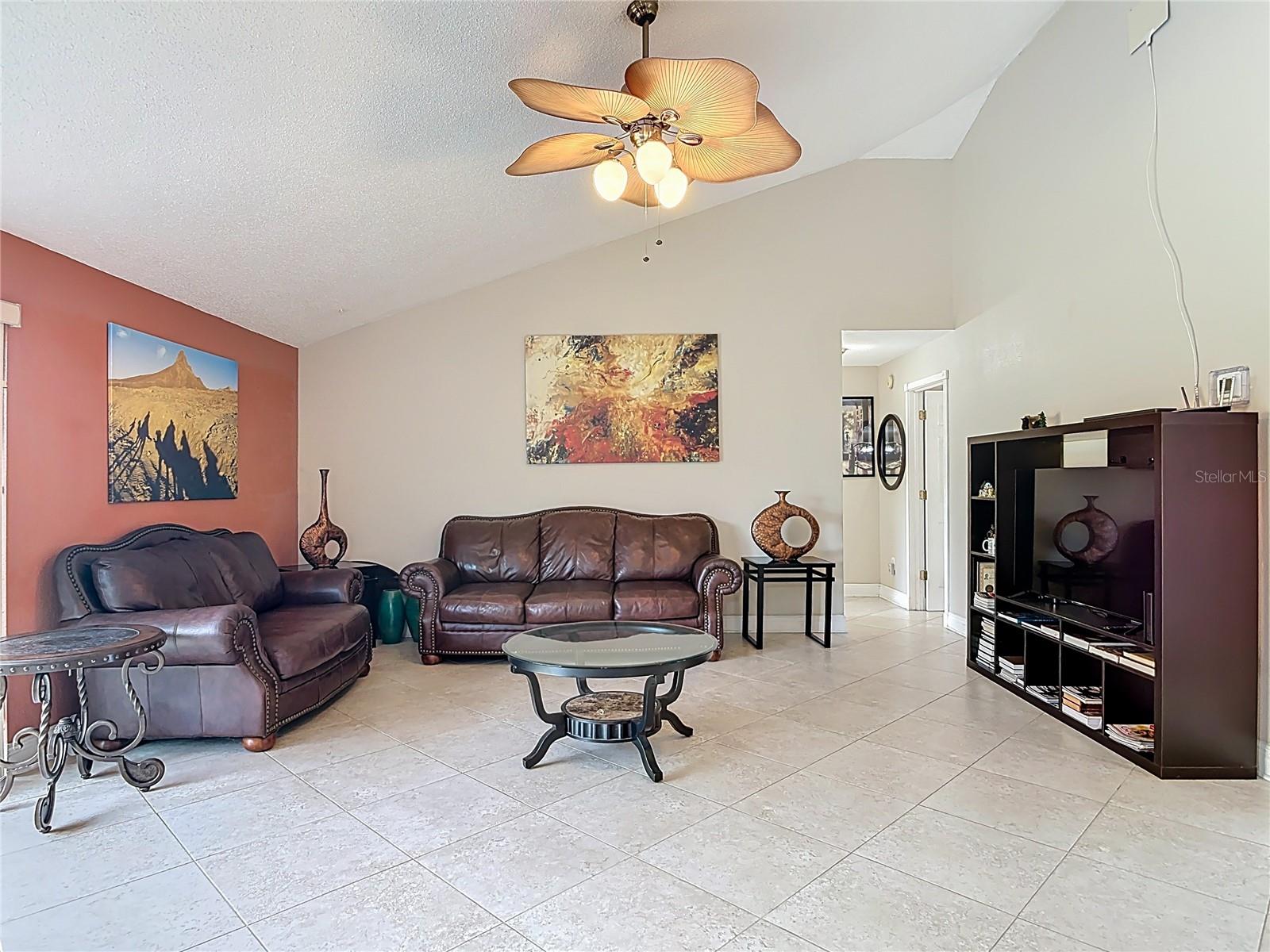 1051 Alameda Dr Property Photo 11