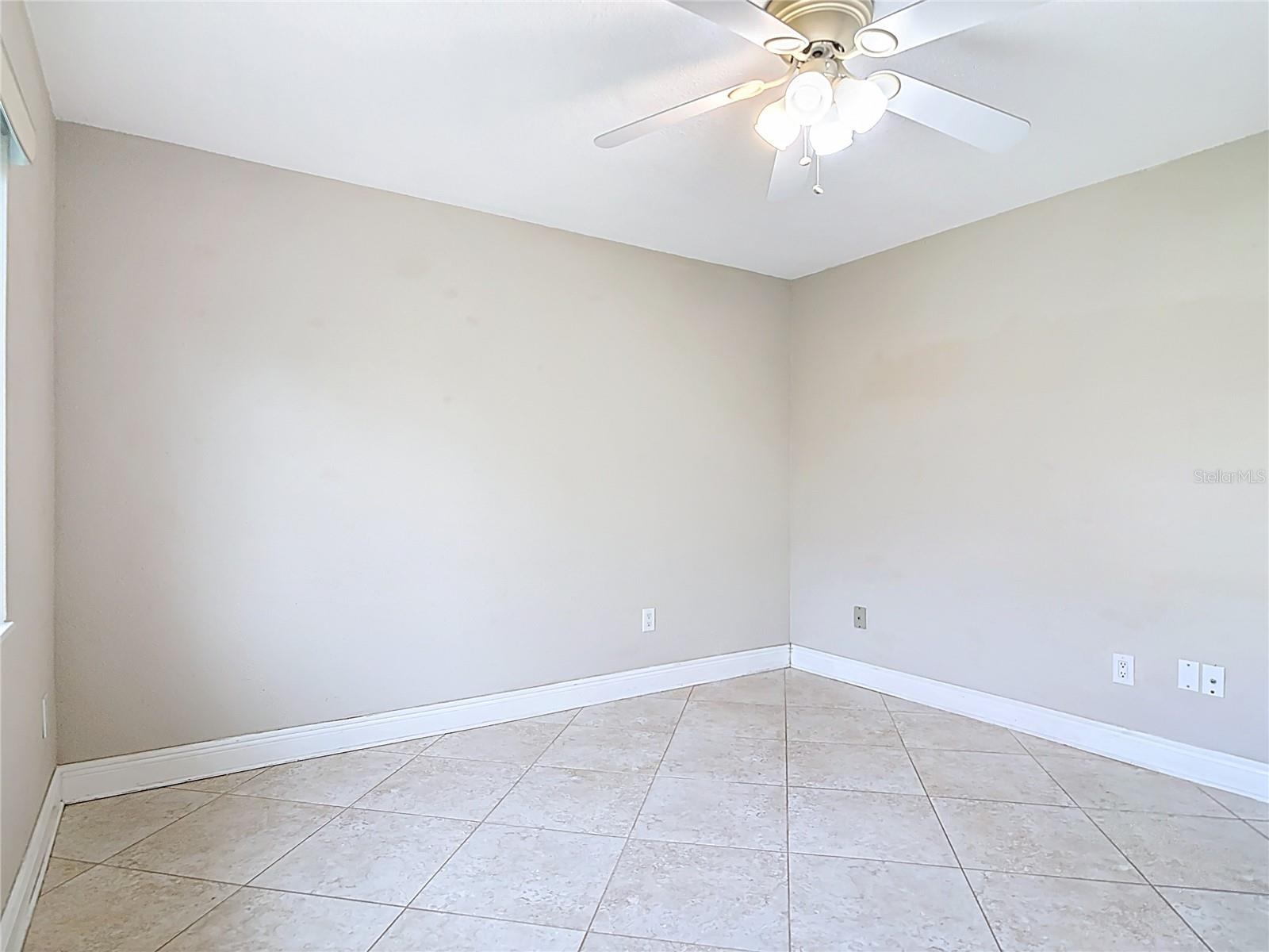 1051 Alameda Dr Property Photo 25