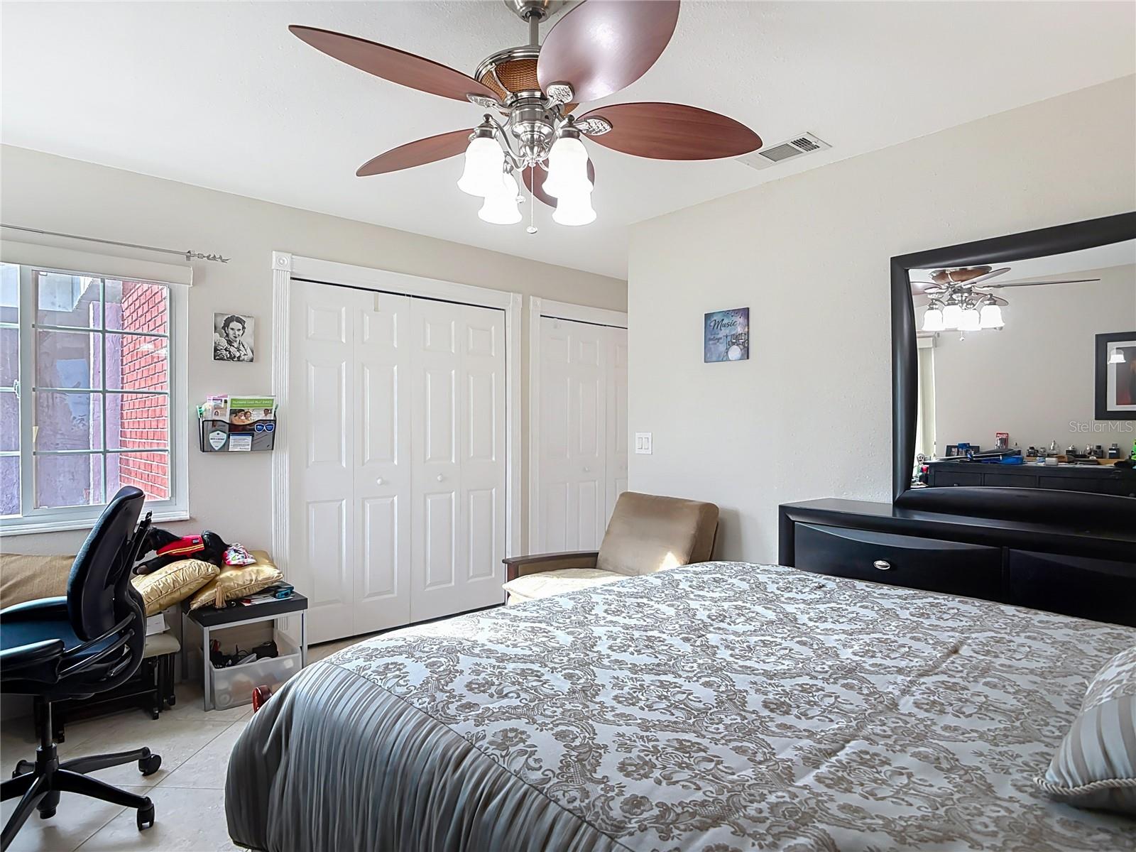 1051 Alameda Dr Property Photo 28