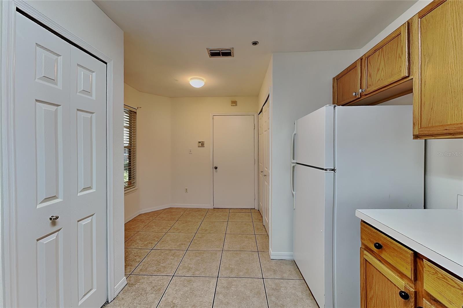 685 Scarlet Oak Cir #109 Property Photo 3