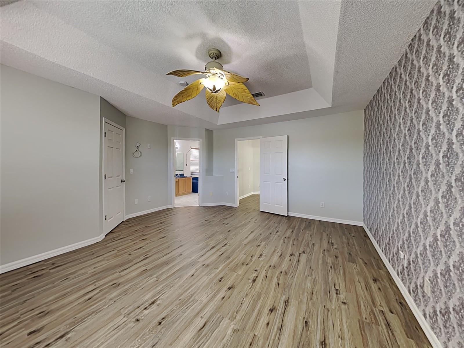 728 Hardwood Cir Property Photo 10