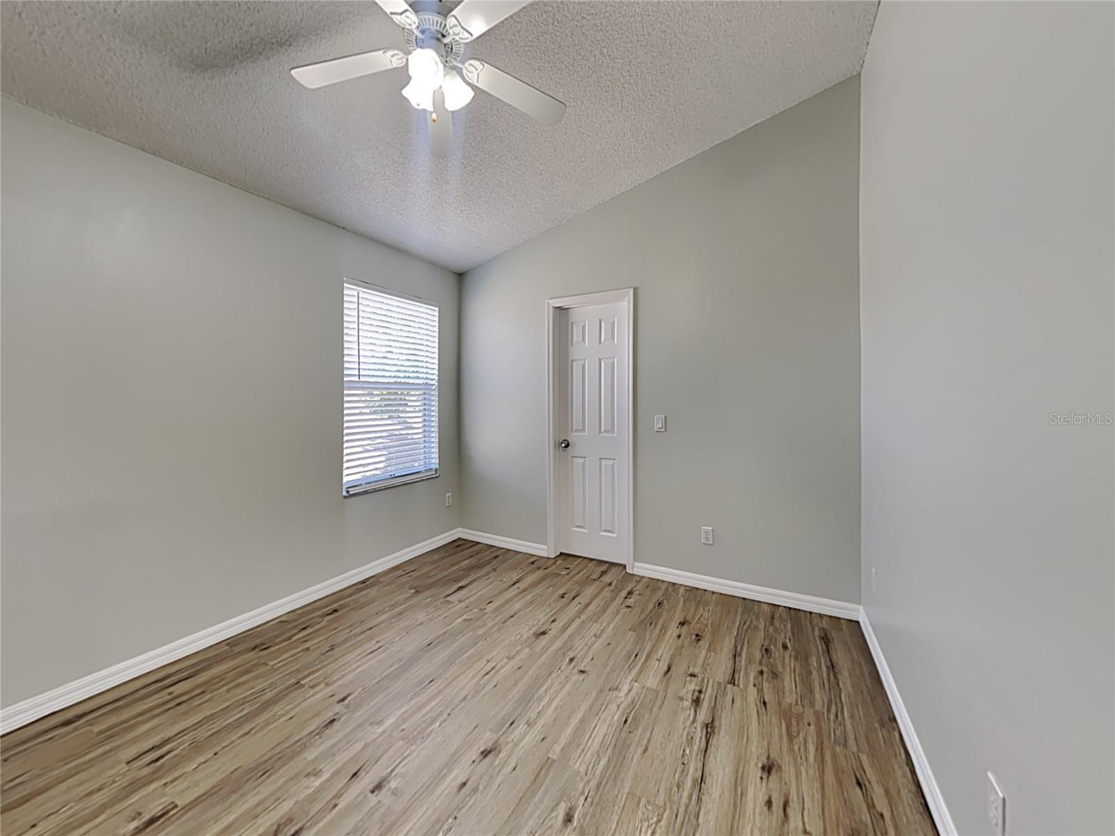 728 Hardwood Cir Property Photo 14