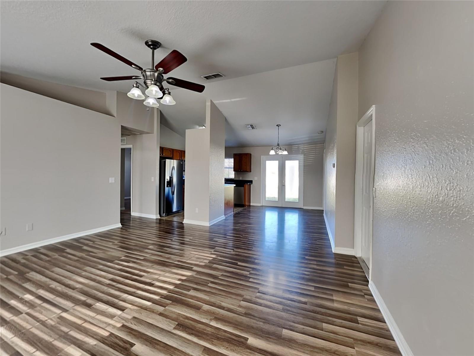 247 Lake Eloise Pointe Blvd Property Photo 4