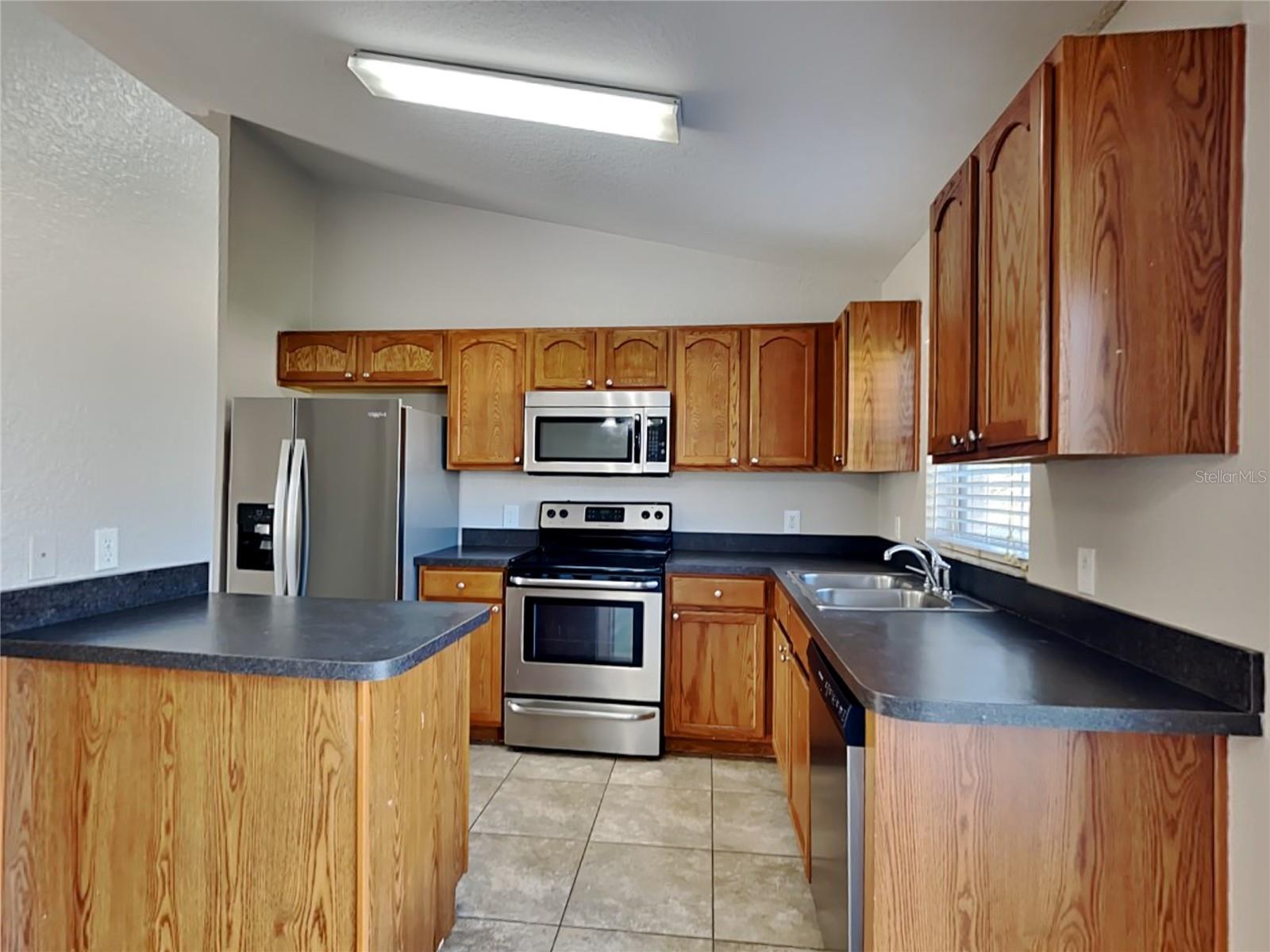 247 Lake Eloise Pointe Blvd Property Photo 5