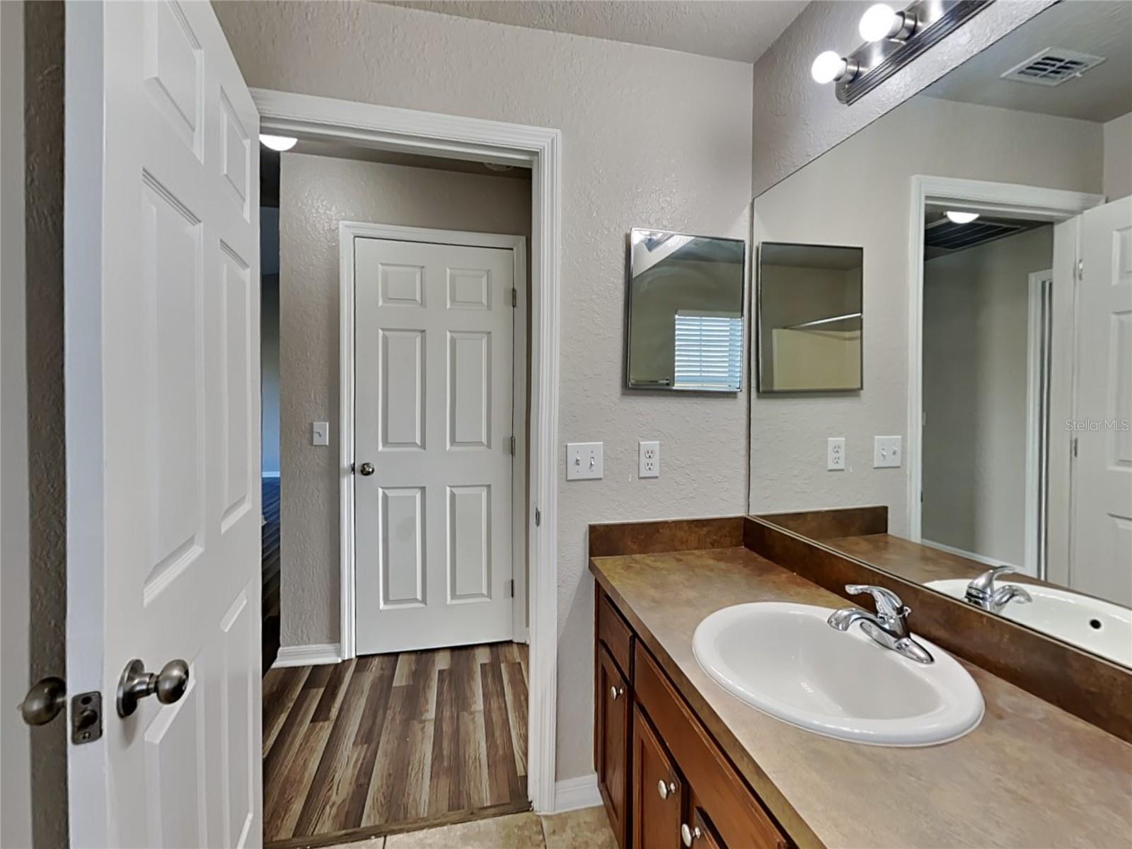 247 Lake Eloise Pointe Blvd Property Photo 16