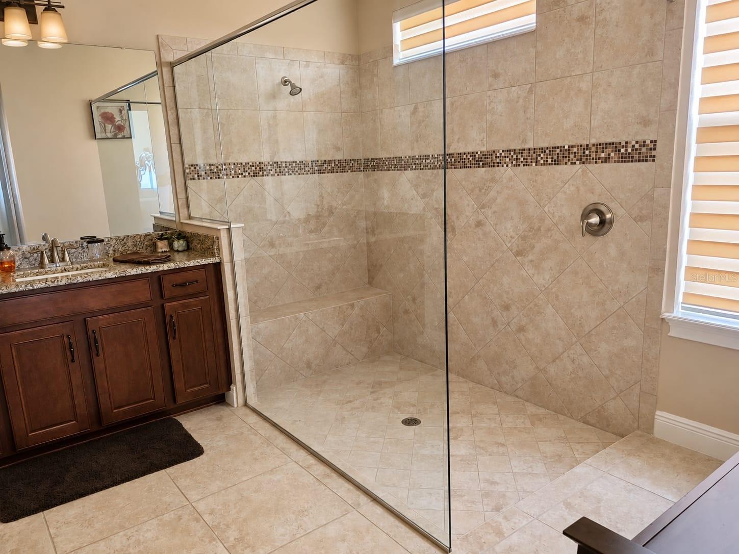 7747 Green Mountain Way Property Photo 14