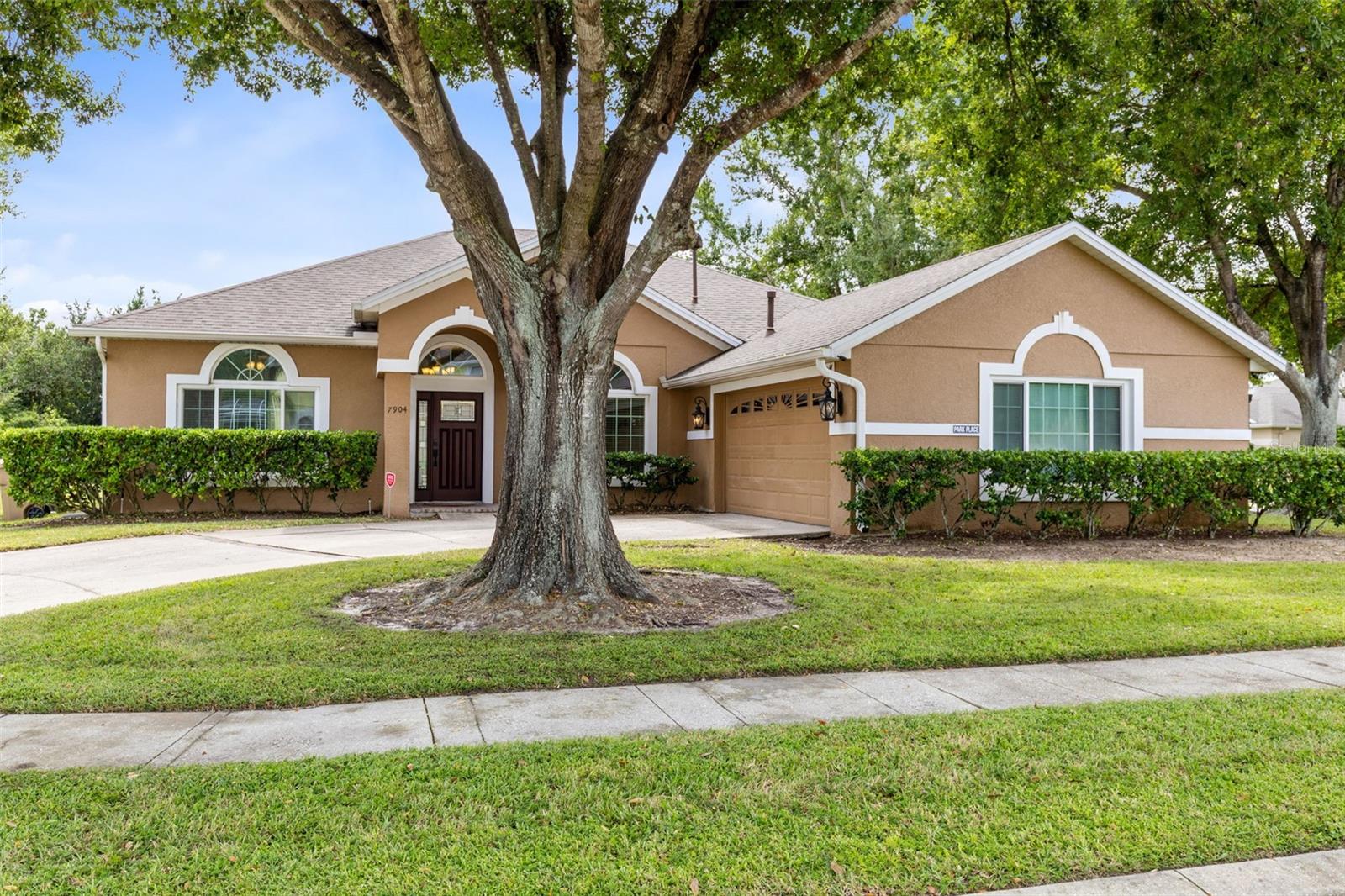 7904 Plum Blossom Ct Property Photo 3