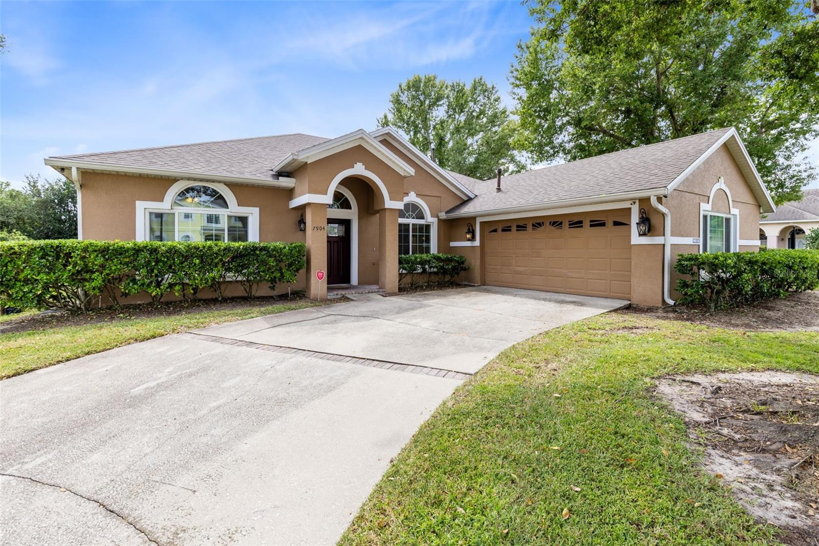 7904 Plum Blossom Ct Property Photo 4