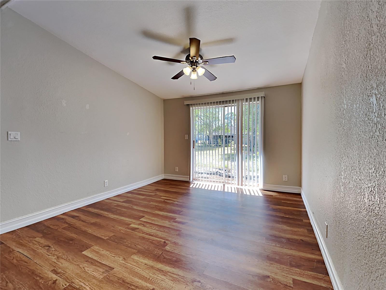 13426 Tyringham St Property Photo 8