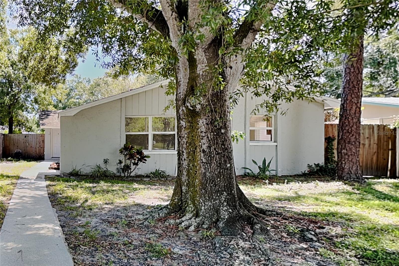 15117 Avalon Ave #a Property Photo 1