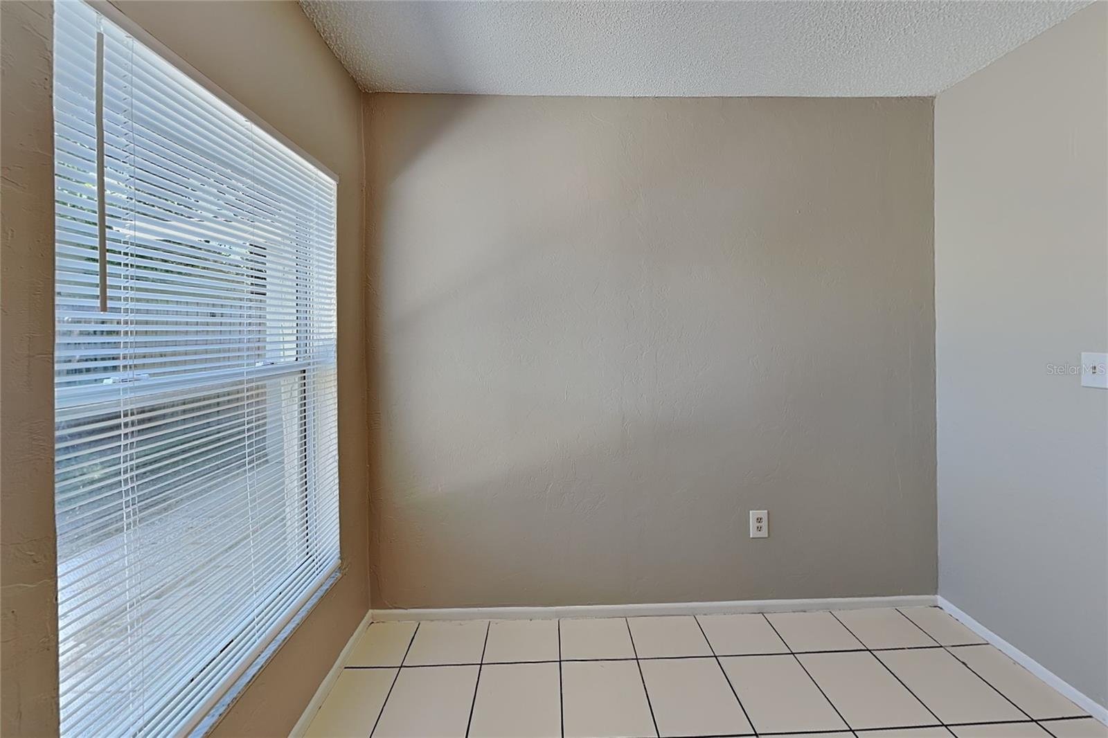 15117 Avalon Ave #a Property Photo 10