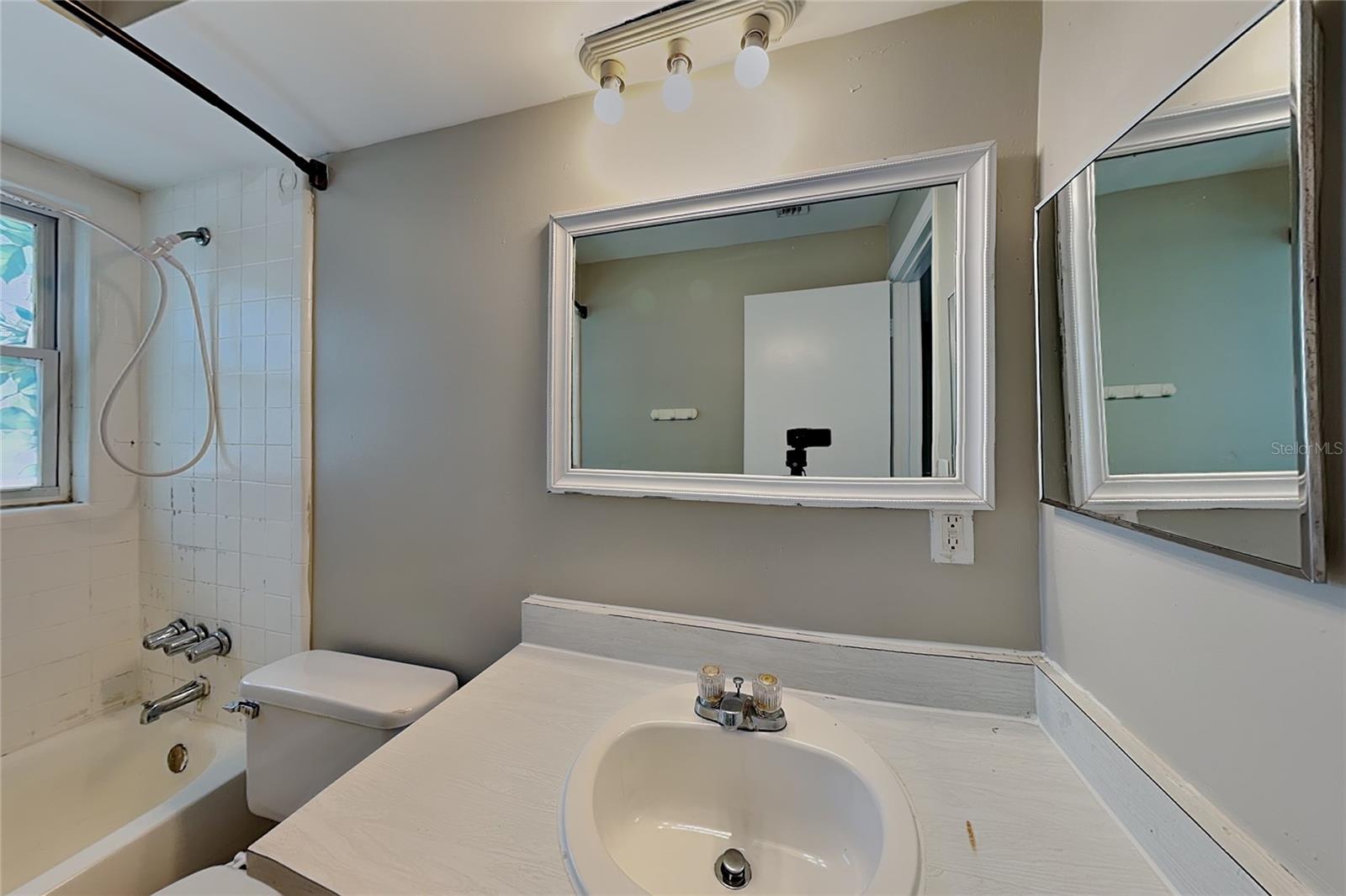 15117 Avalon Ave #a Property Photo 14