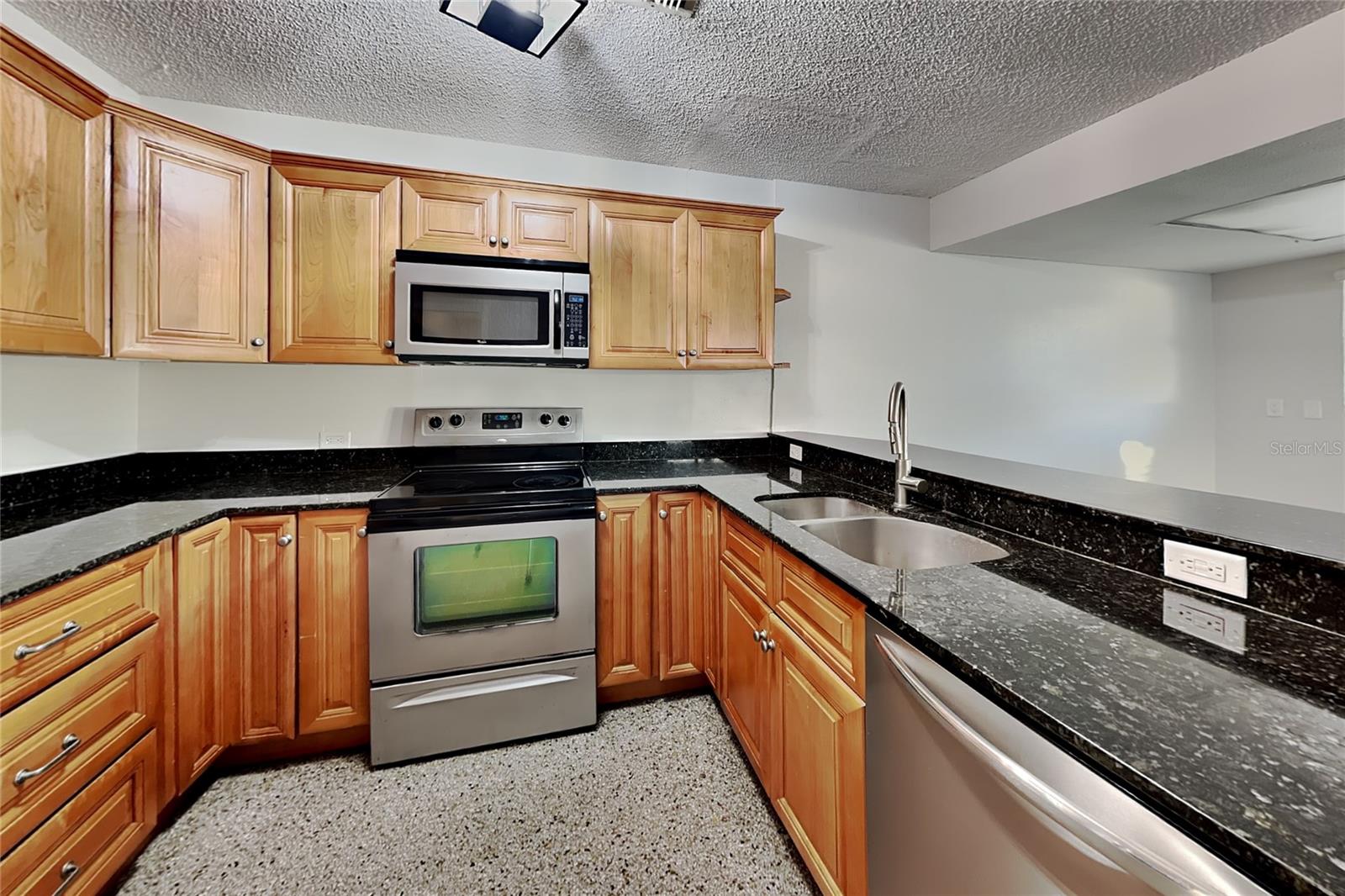 3619 W Cass St #a Property Photo 5