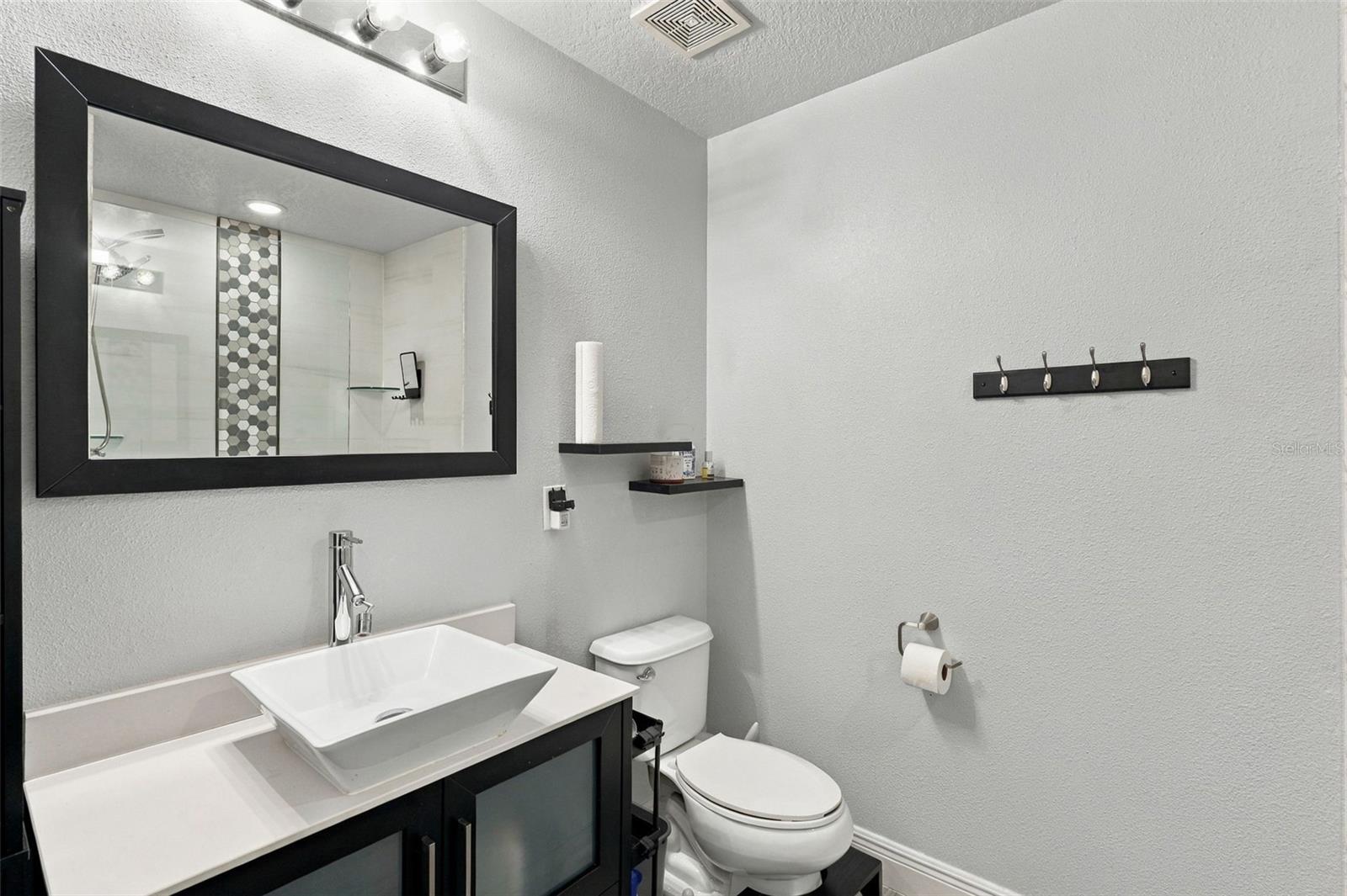 6431 Windsor Lakes Cir Property Photo 22