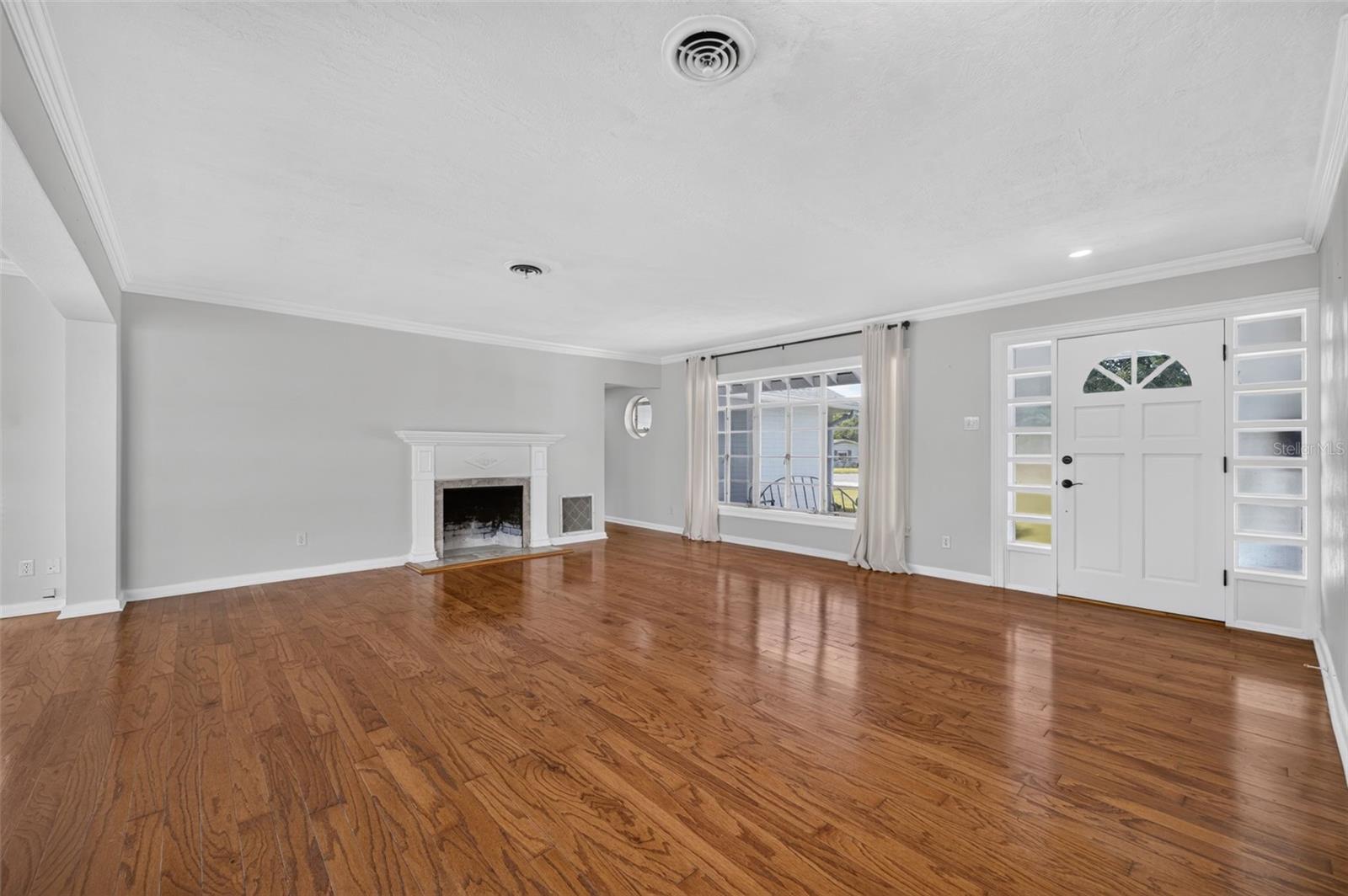 200 Seneca Trl Property Photo 6
