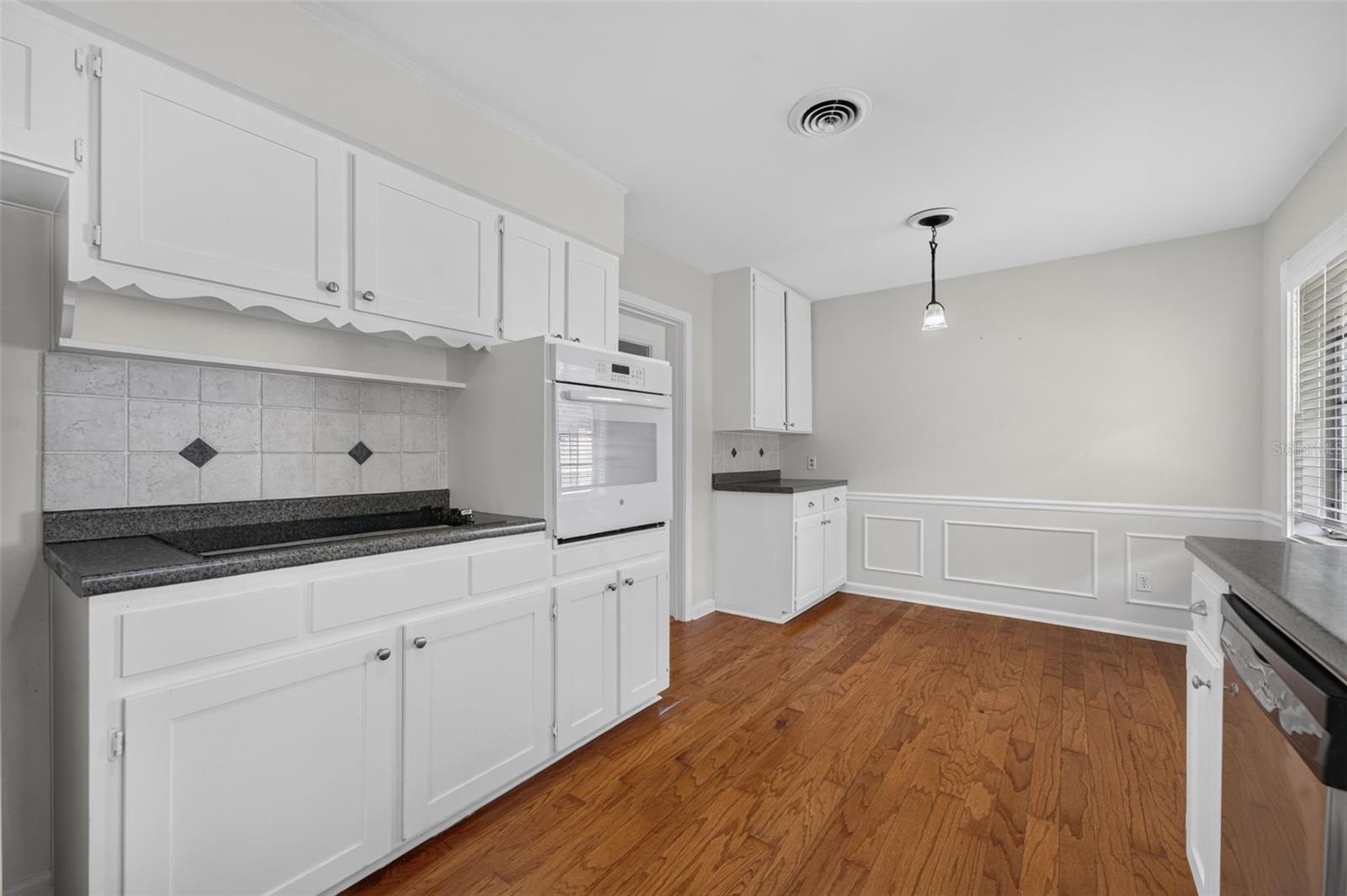 200 Seneca Trl Property Photo 13