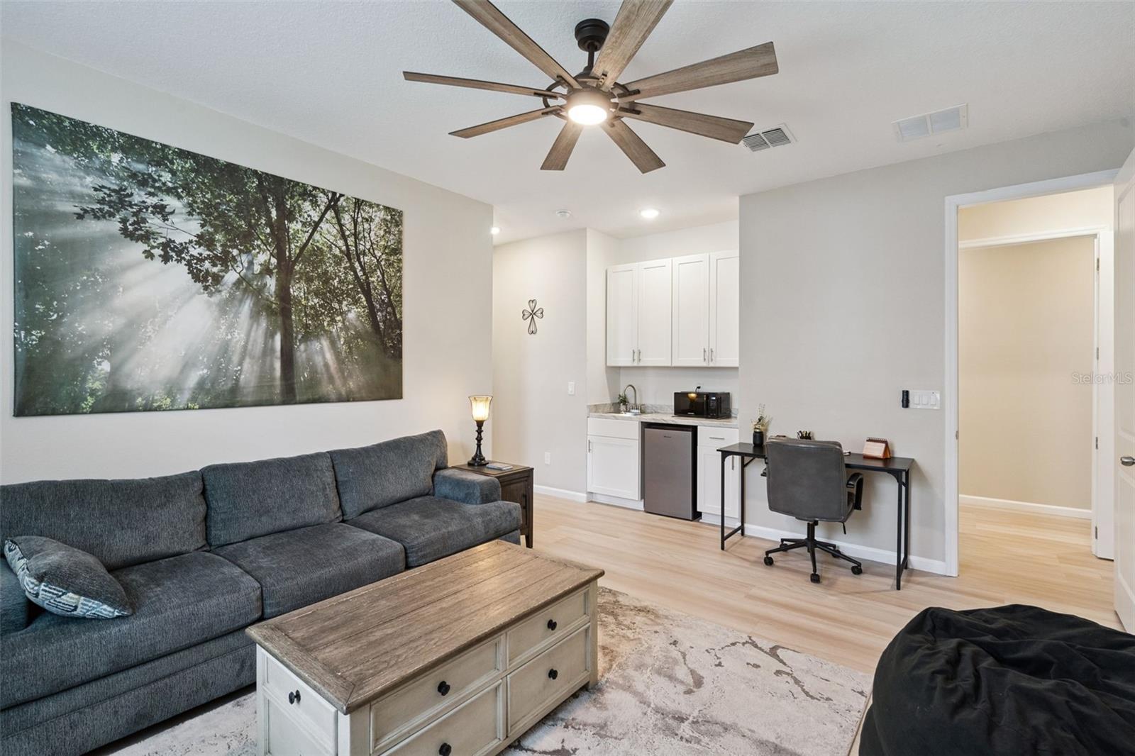5204 Meadow Song Dr Property Photo 8