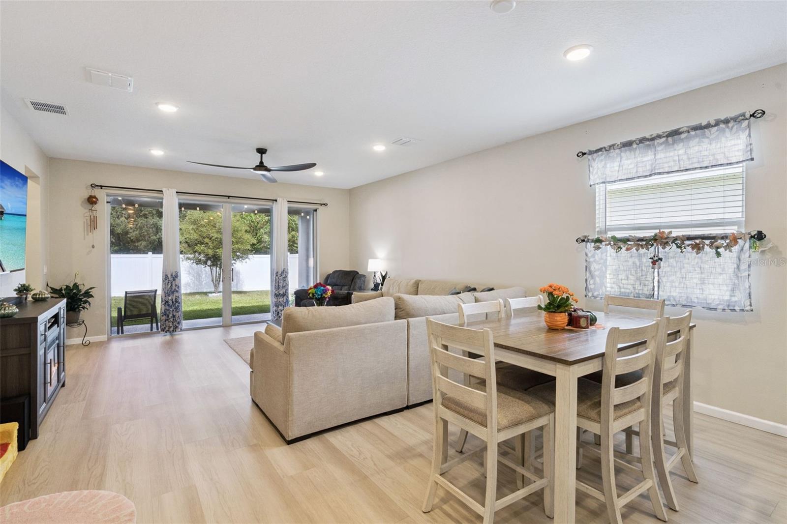 5204 Meadow Song Dr Property Photo 14