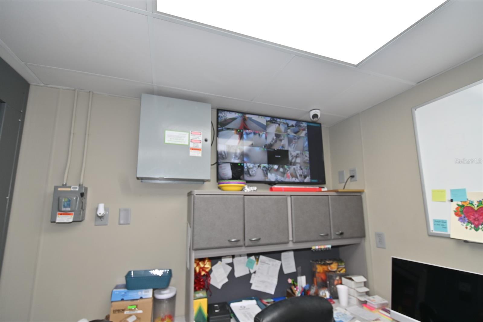 3200 Parkway Center Ct Property Photo 53