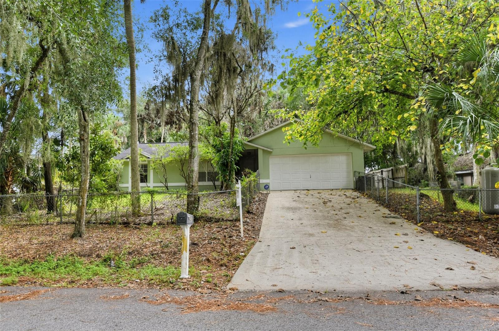 235 Toms Rd Property Photo 1