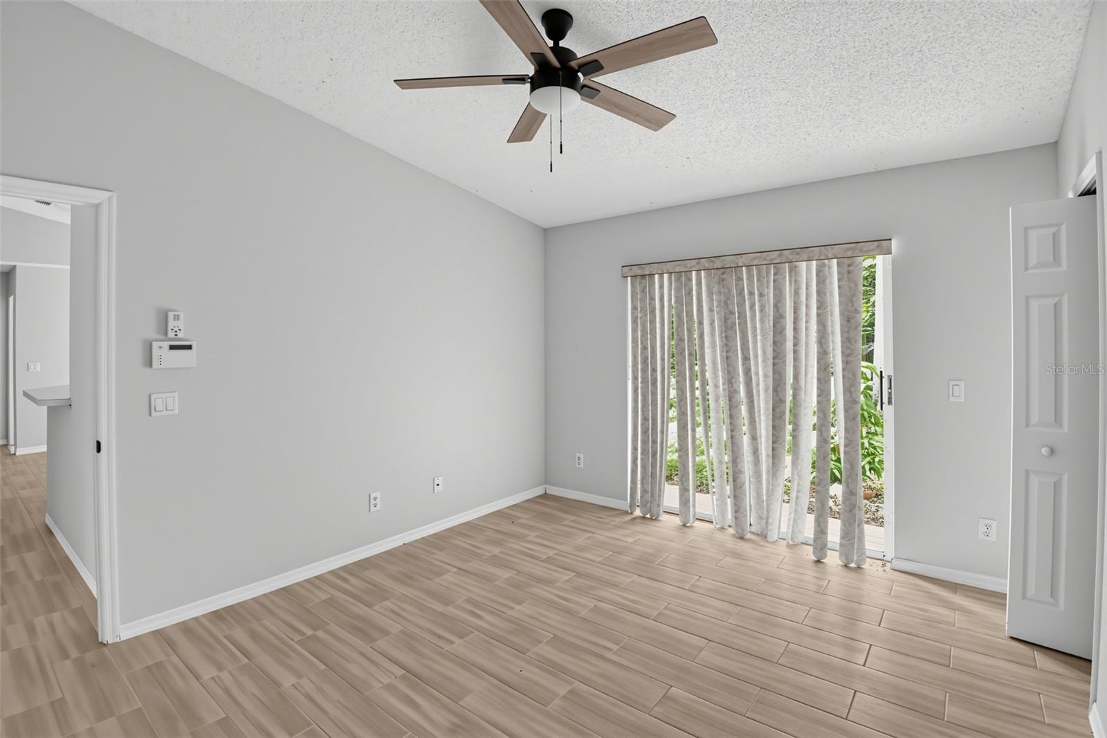 235 Toms Rd Property Photo 18