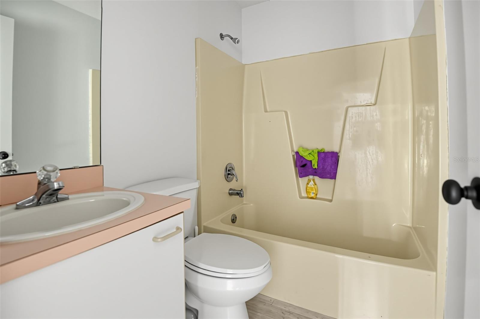 235 Toms Rd Property Photo 20