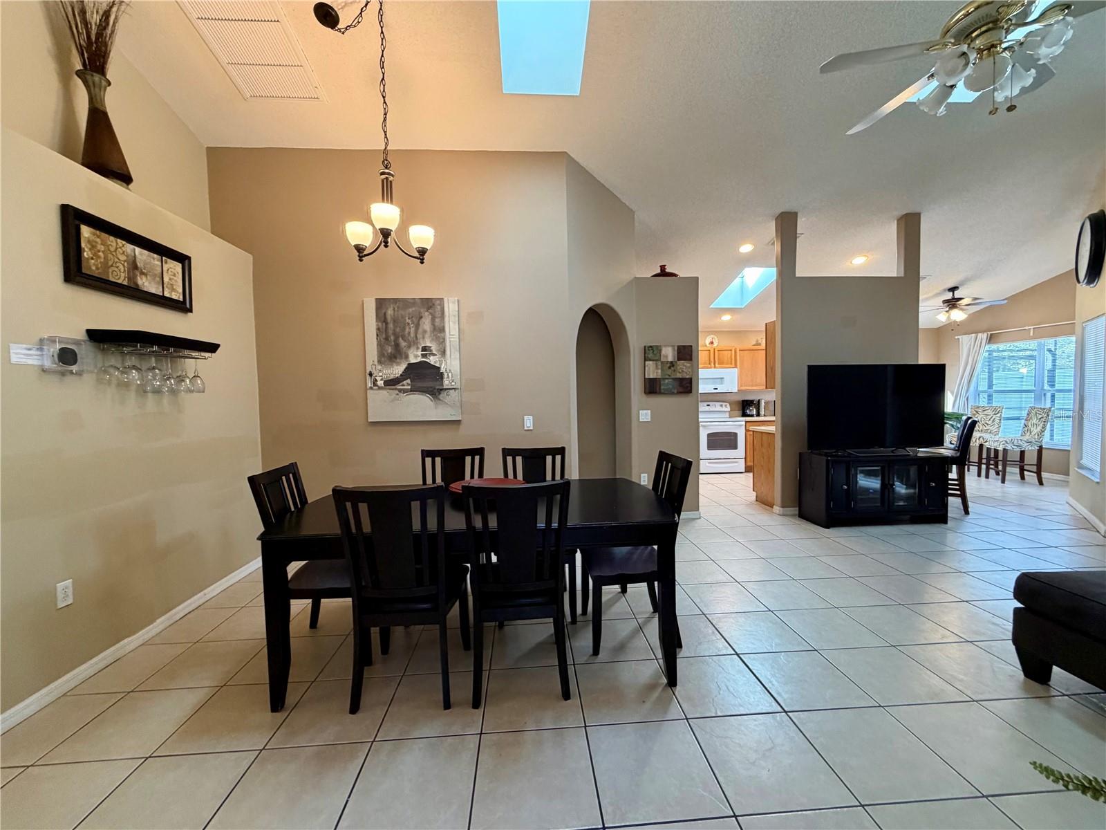 2564 Bear Creek Ct Property Photo 6