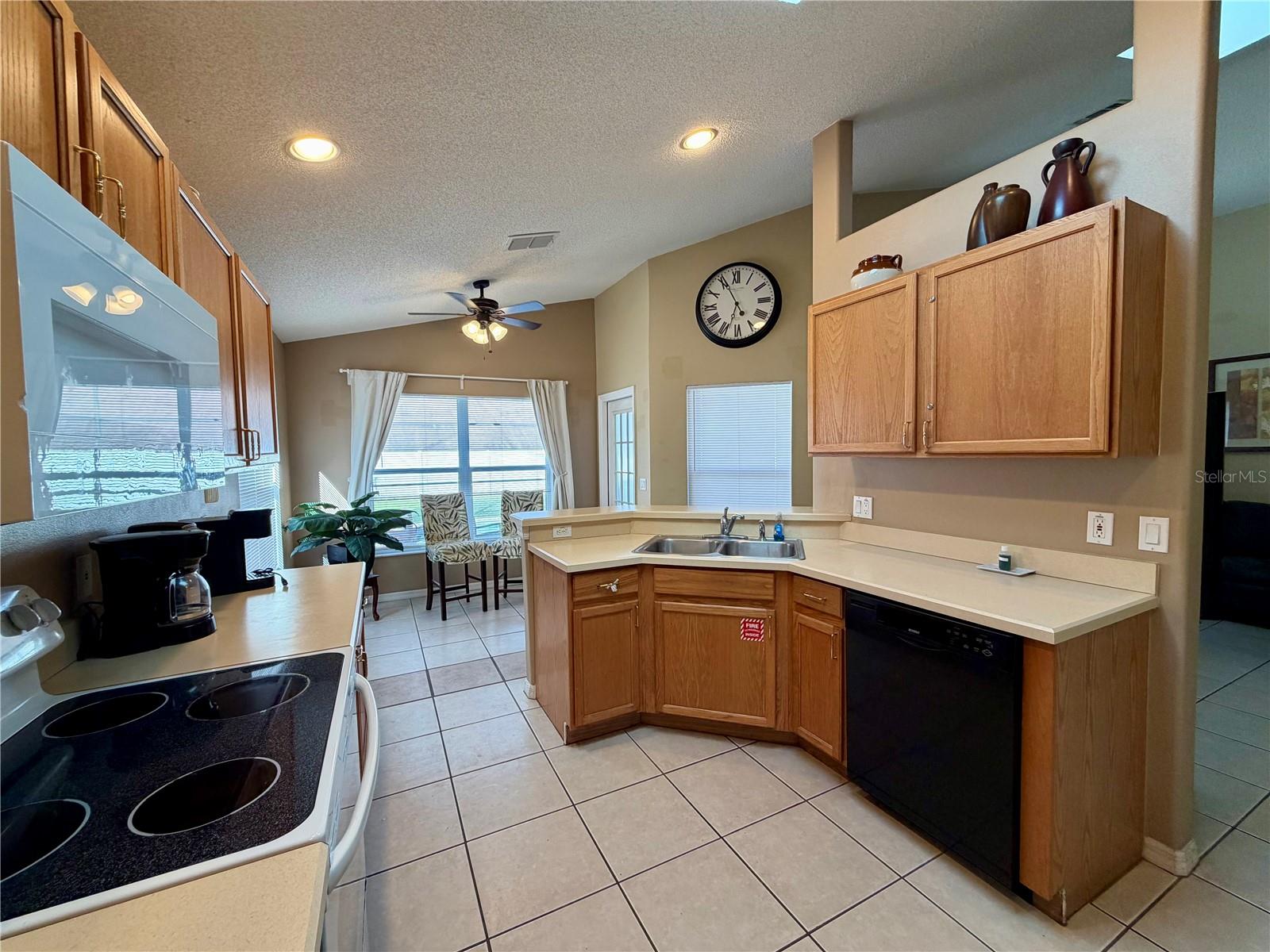 2564 Bear Creek Ct Property Photo 8