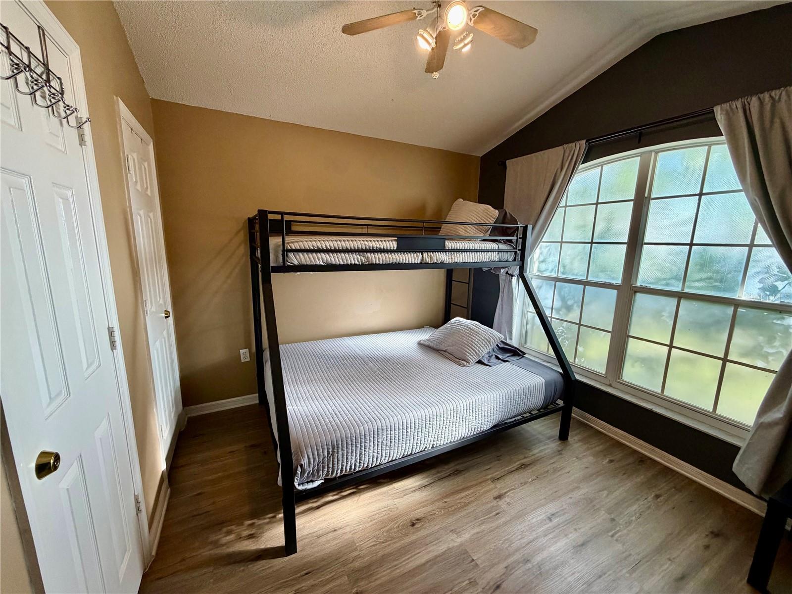 2564 Bear Creek Ct Property Photo 23