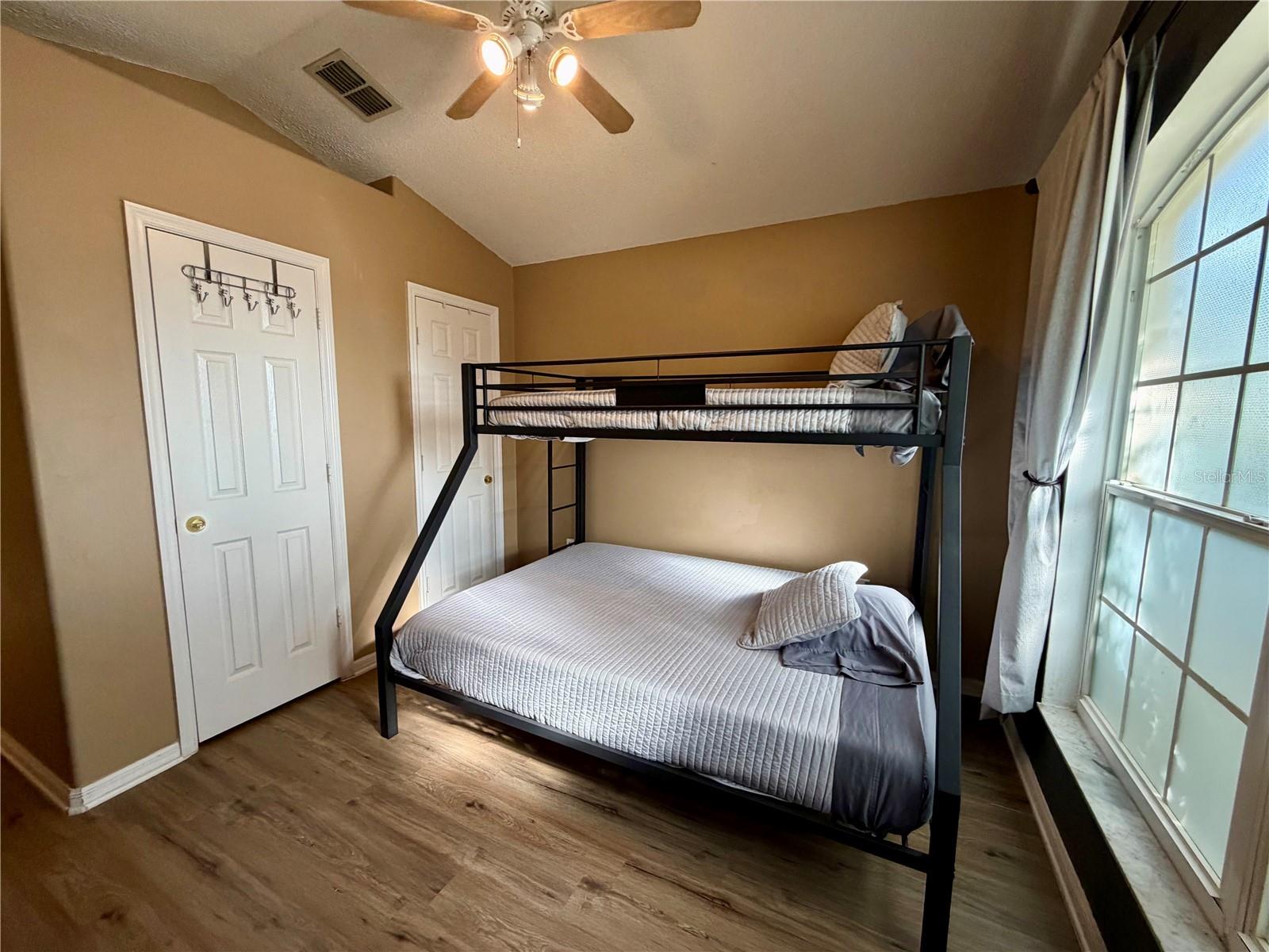 2564 Bear Creek Ct Property Photo 24