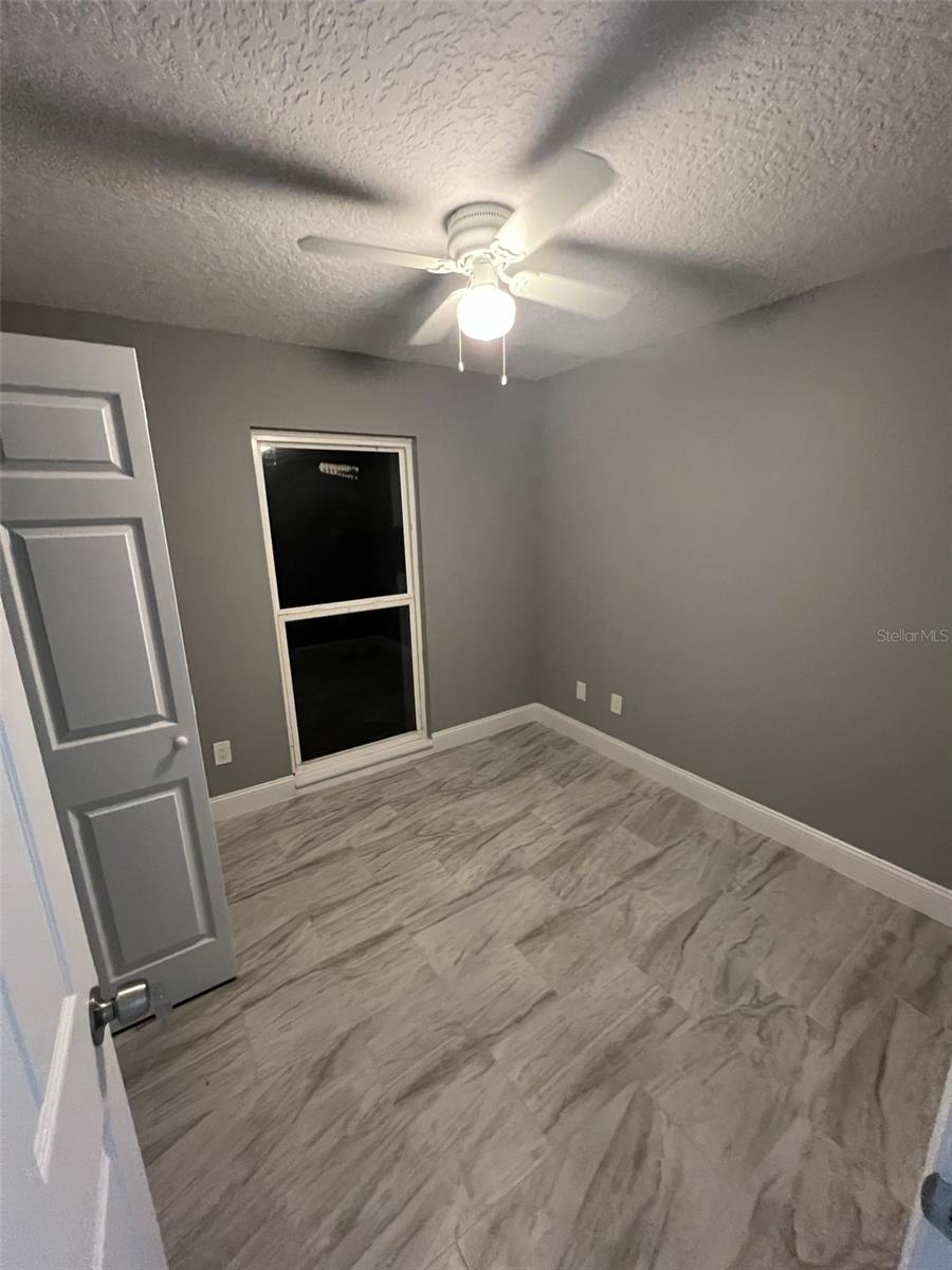 7712 Killian Dr Property Photo 2