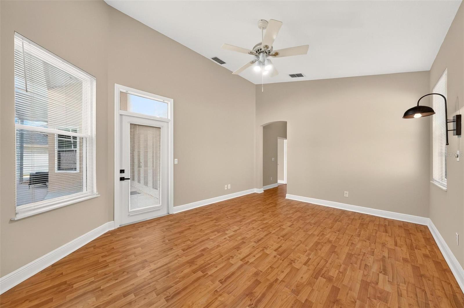 5206 Hawford Cir Property Photo 9