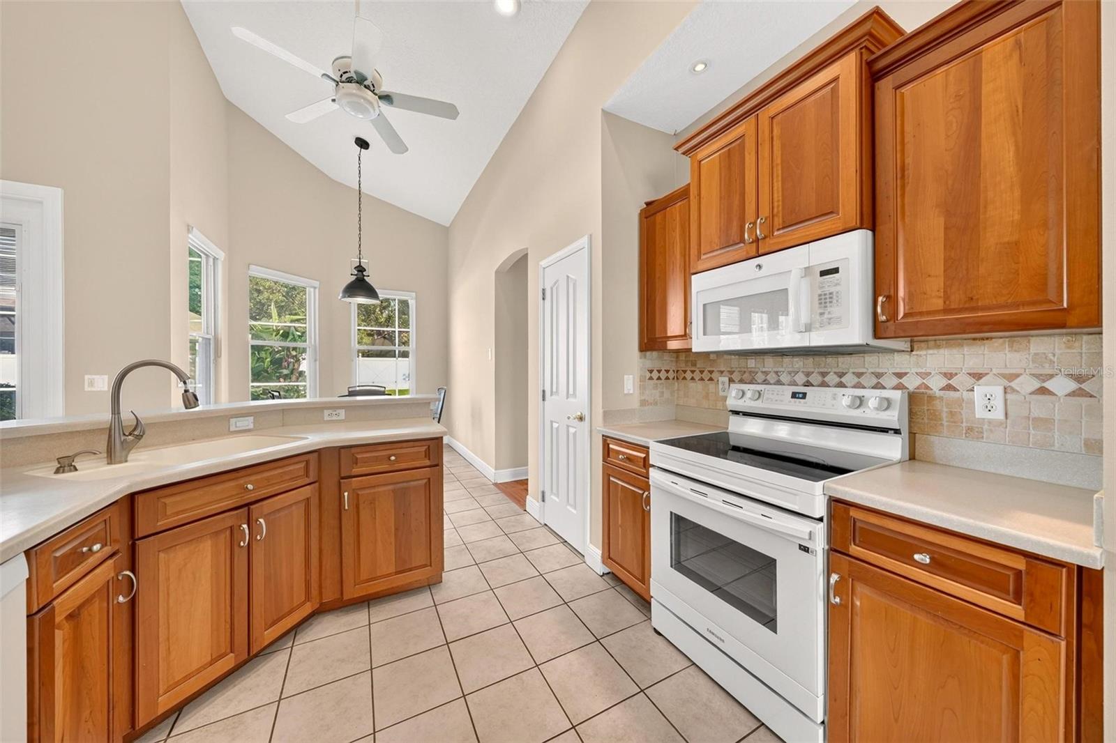 5206 Hawford Cir Property Photo 26