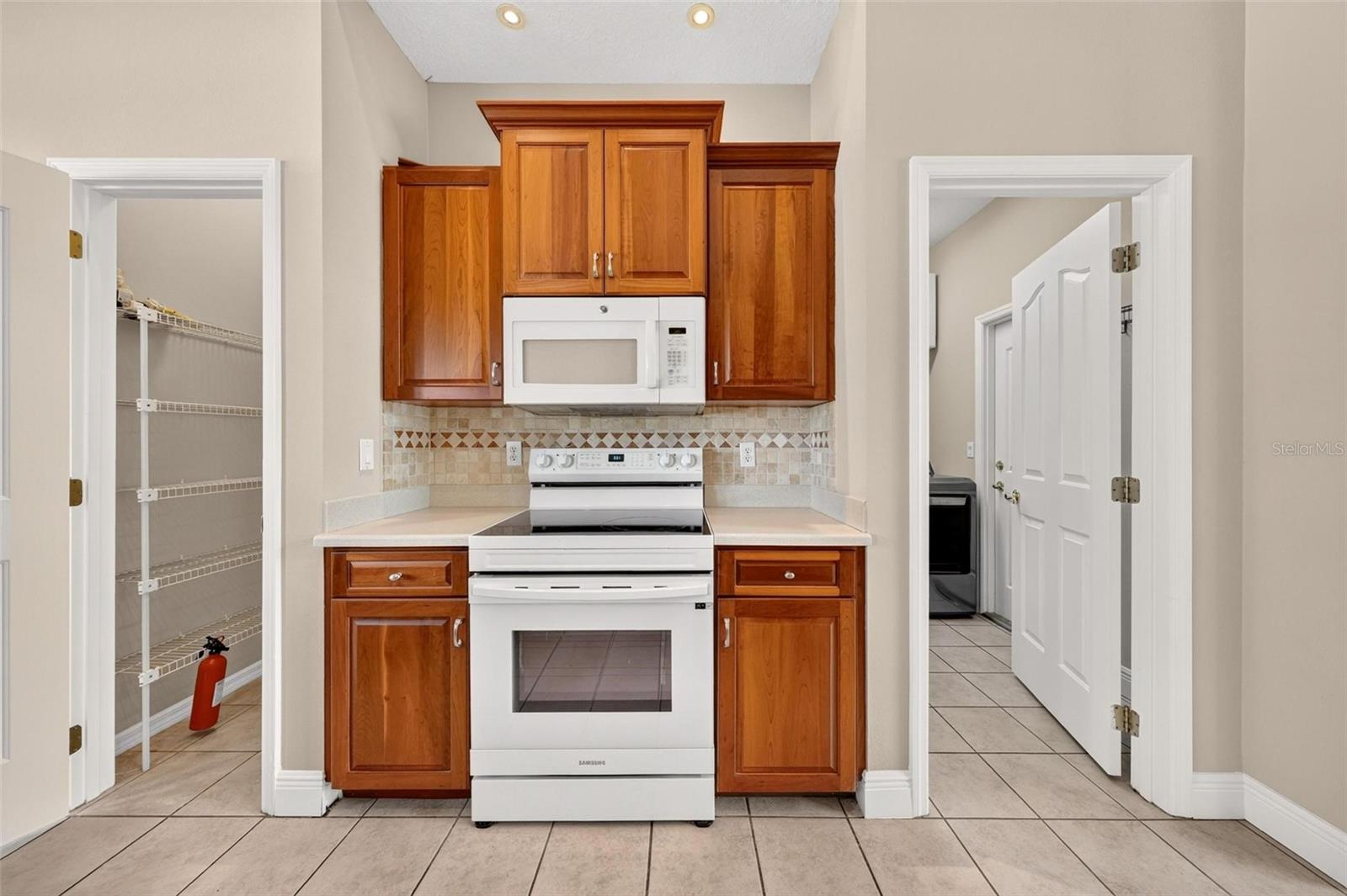 5206 Hawford Cir Property Photo 28