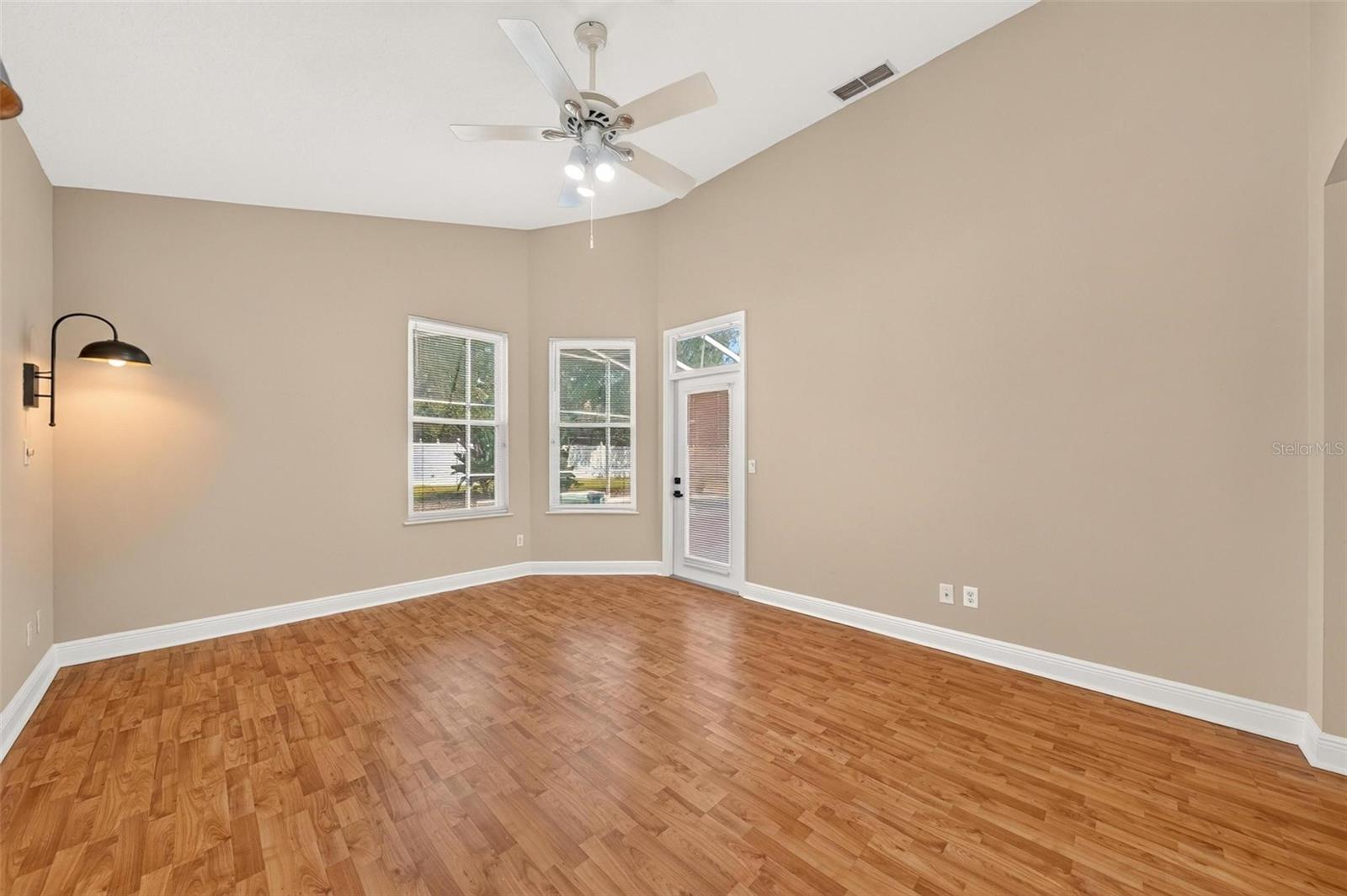 5206 Hawford Cir Property Photo 40