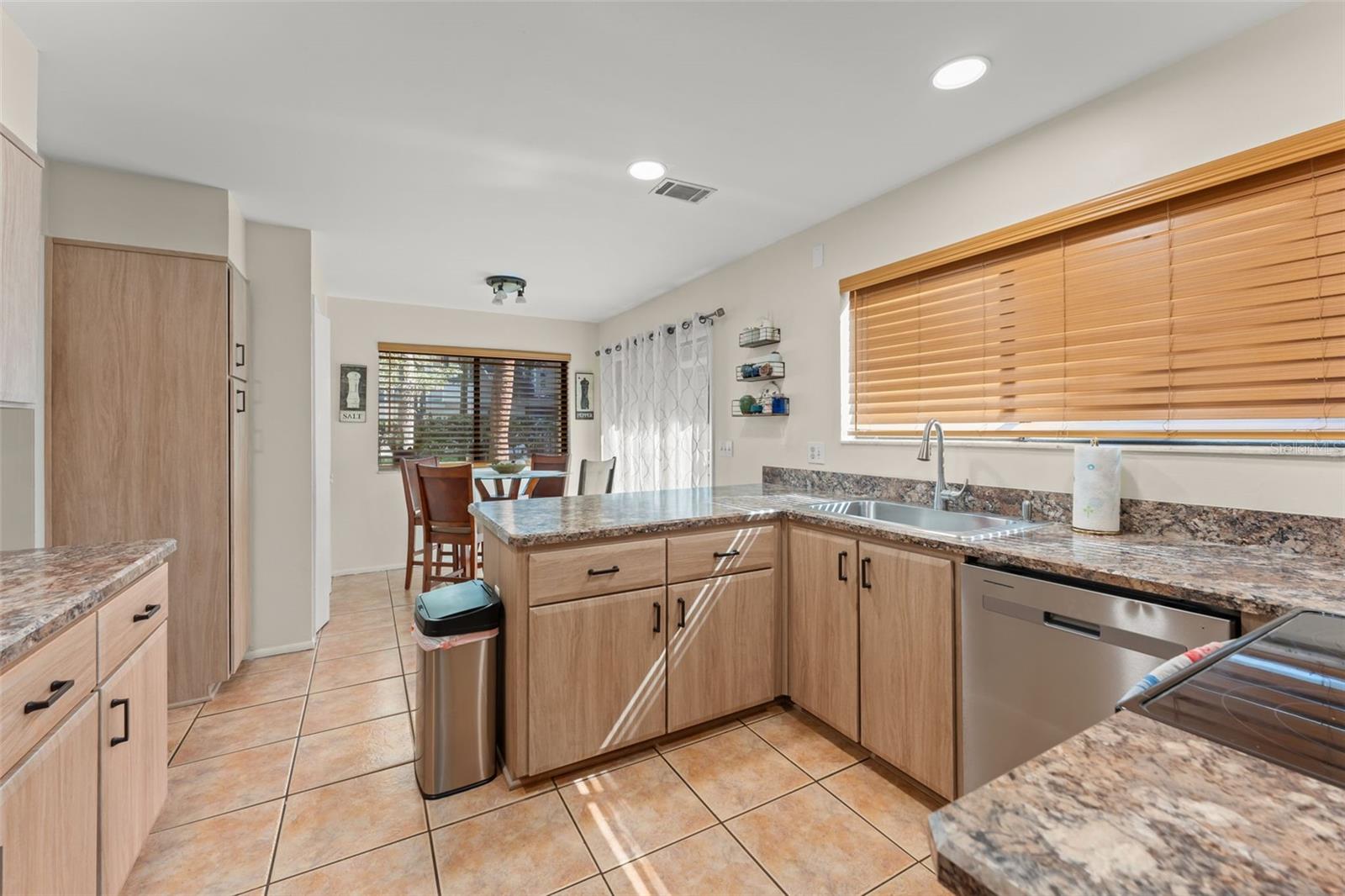 228 S Fox Chase Pt Property Photo 20