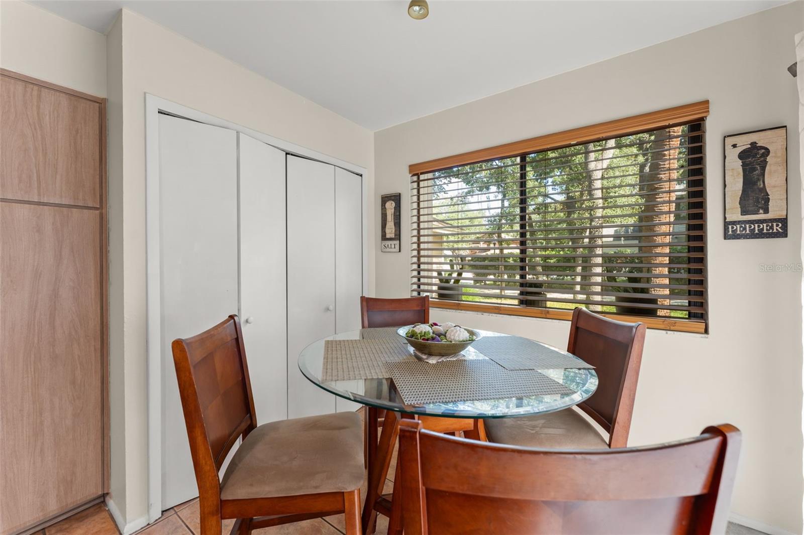 228 S Fox Chase Pt Property Photo 24